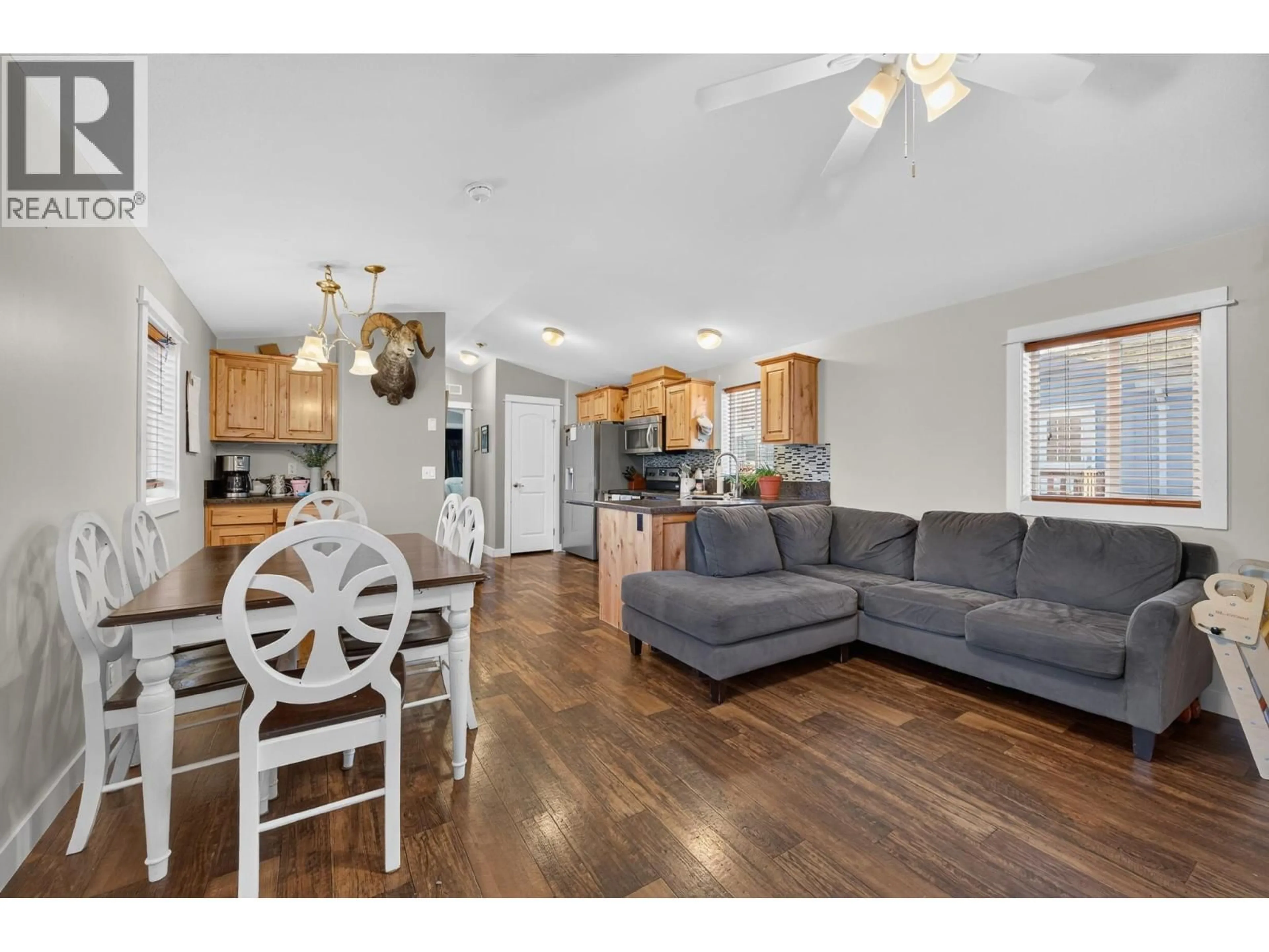 Open concept kitchen, wood/laminate floor for 6 - 712 SHUSWAP ROAD EAST, Kamloops British Columbia V2H0C8