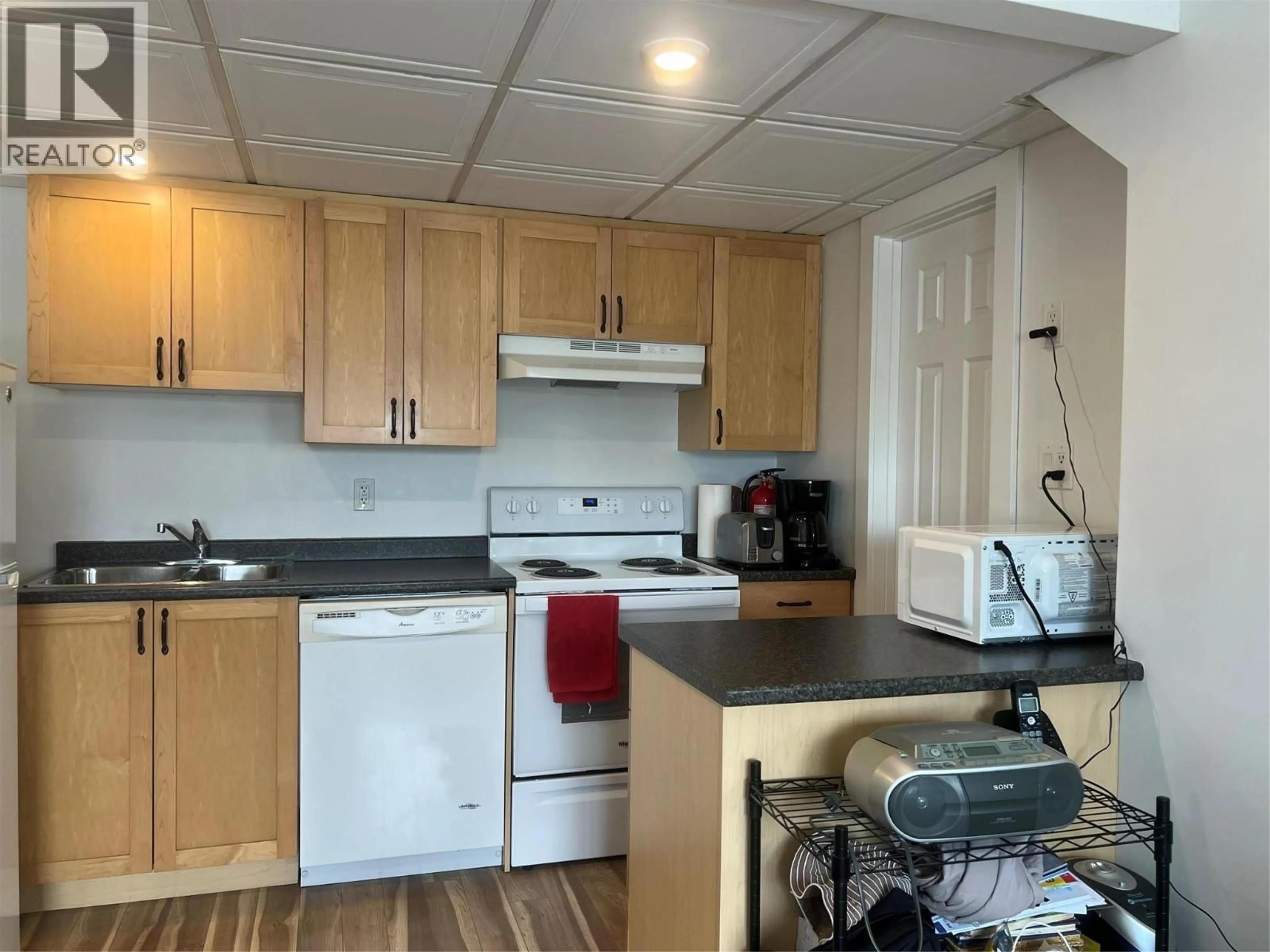 Standard kitchen, unknown for 1 - 860 105 AVENUE, Dawson Creek British Columbia V1G2K7