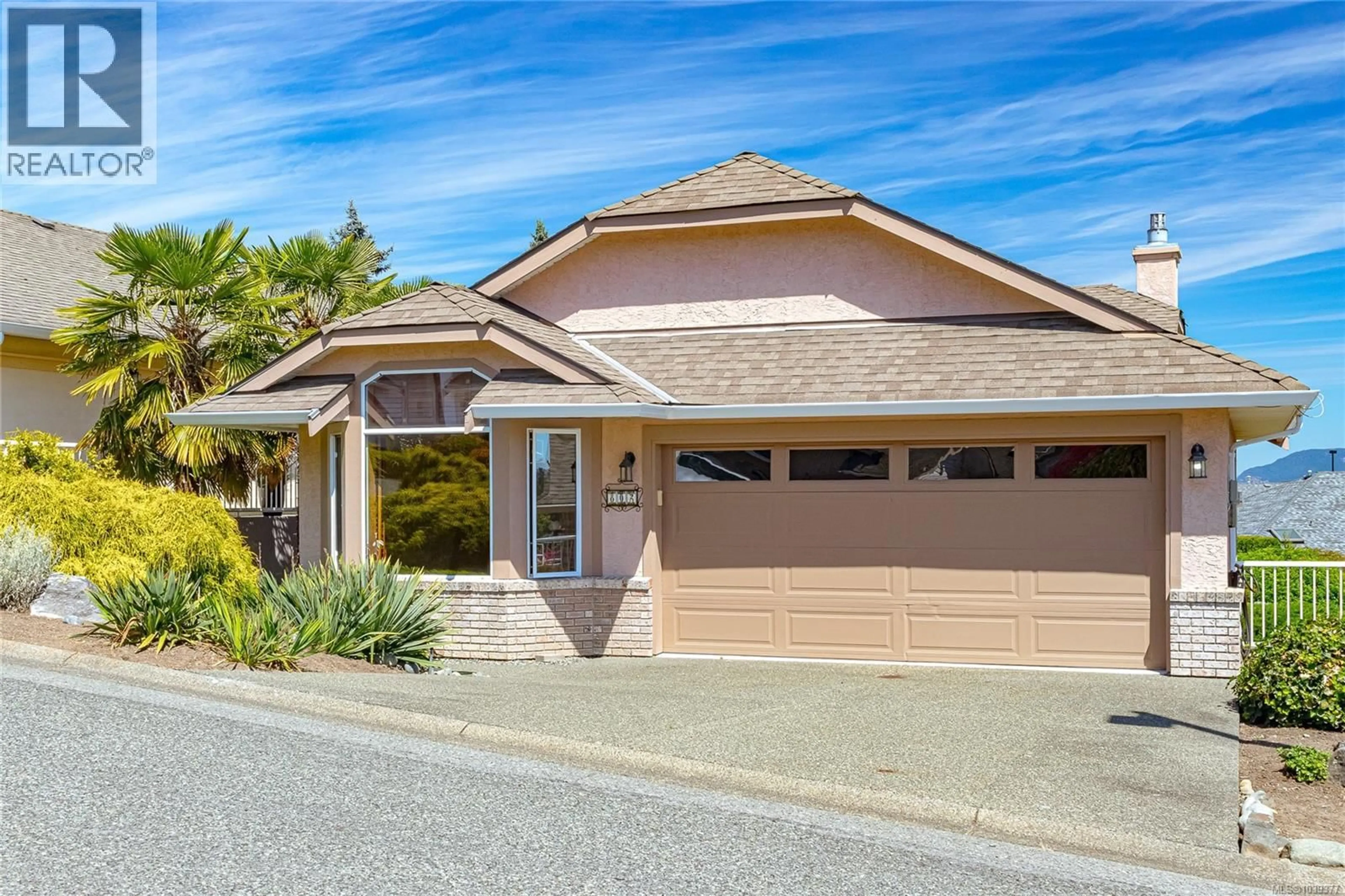 Home with vinyl exterior material, street for 802 COUNTRY CLUB DRIVE, Cobble Hill British Columbia V8H0K8
