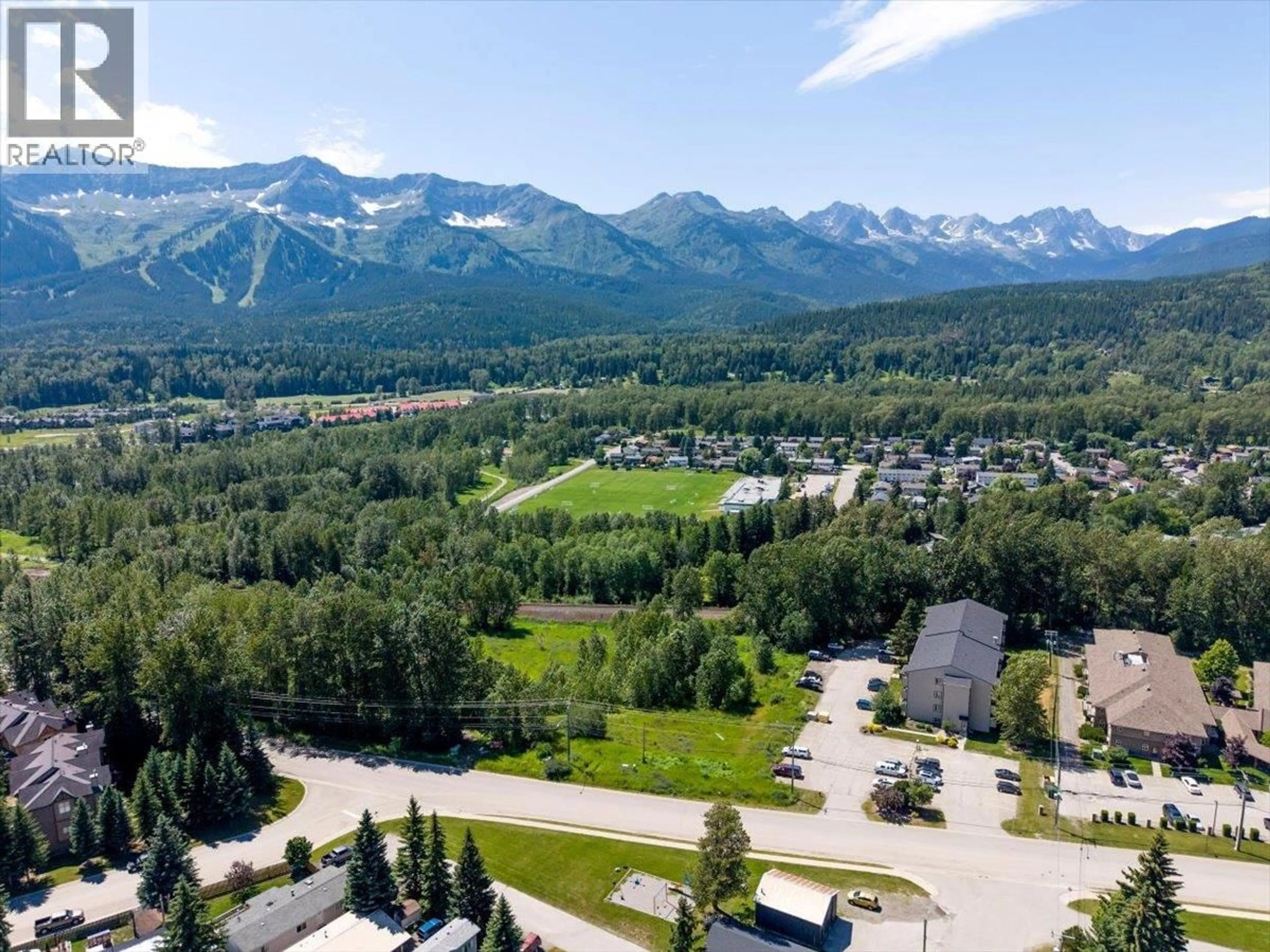 A pic from outside/outdoor area/front of a property/back of a property/a pic from drone, mountain view for 209 - 65 COKATO ROAD, Fernie British Columbia V0B1M4