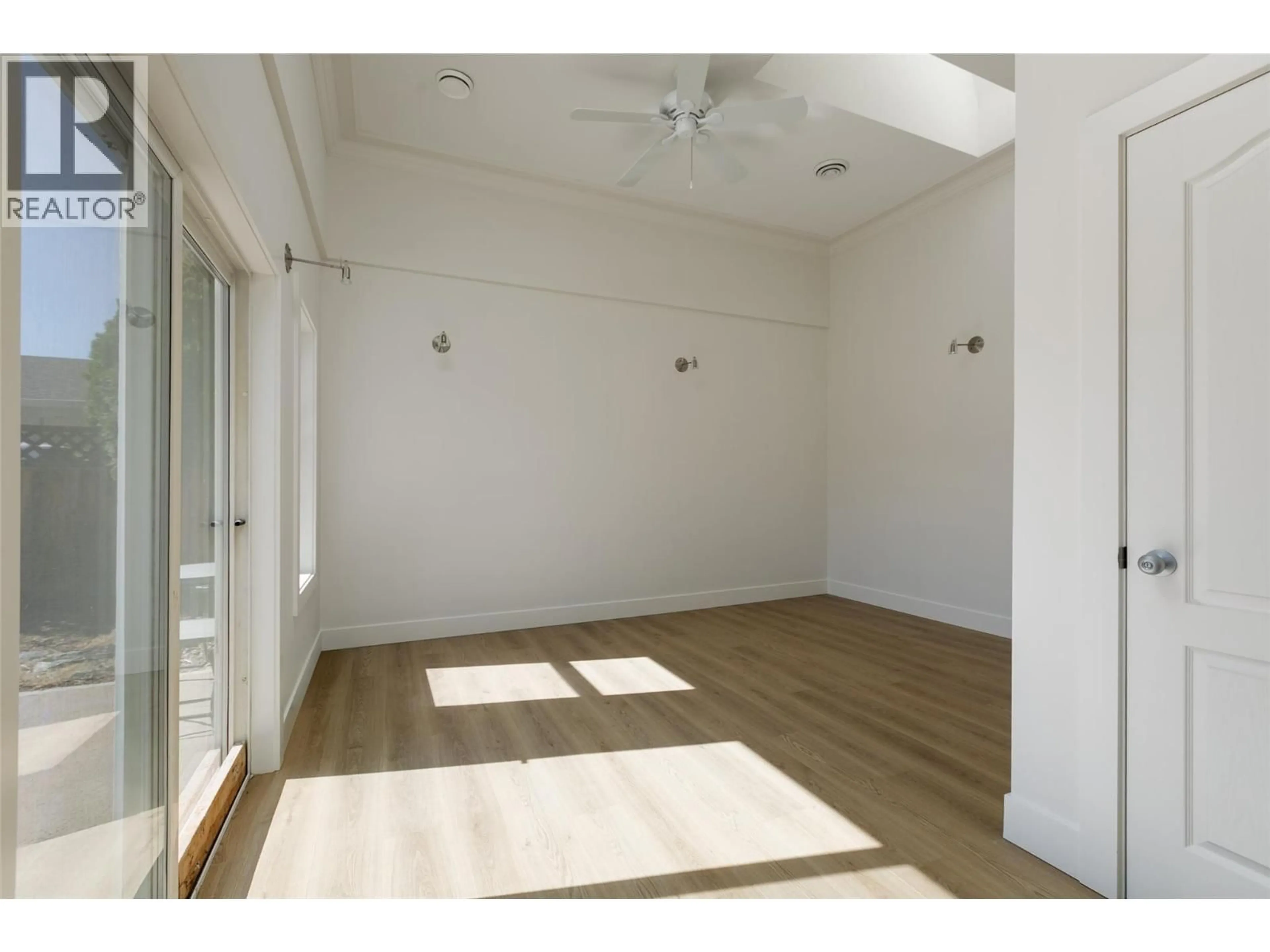 A pic of a room for 2929 RICHTER STREET, Kelowna British Columbia V1Y2R8
