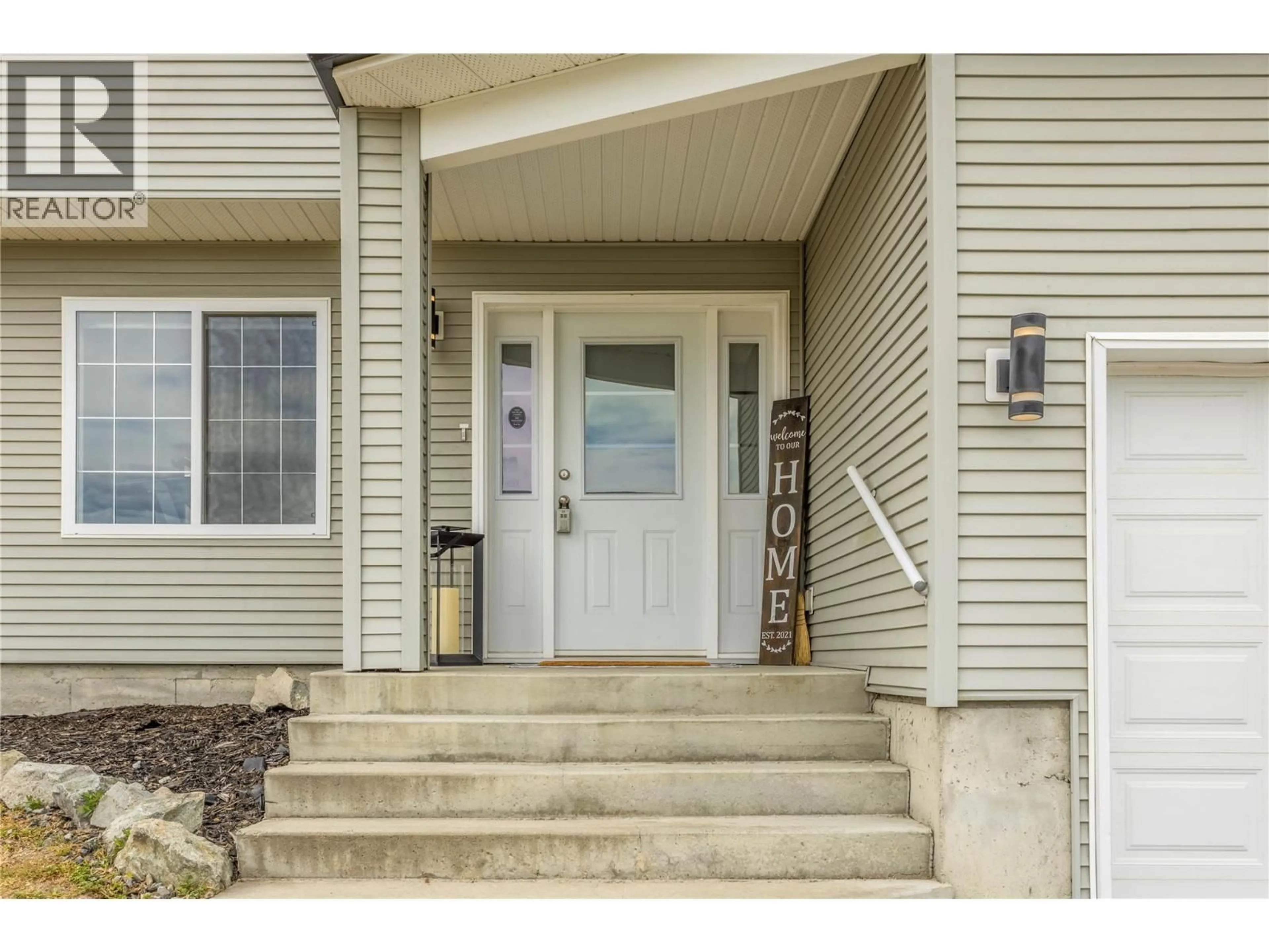 Indoor entryway for 11780 MIDDLETON ROAD, Lake Country British Columbia V4V1G9