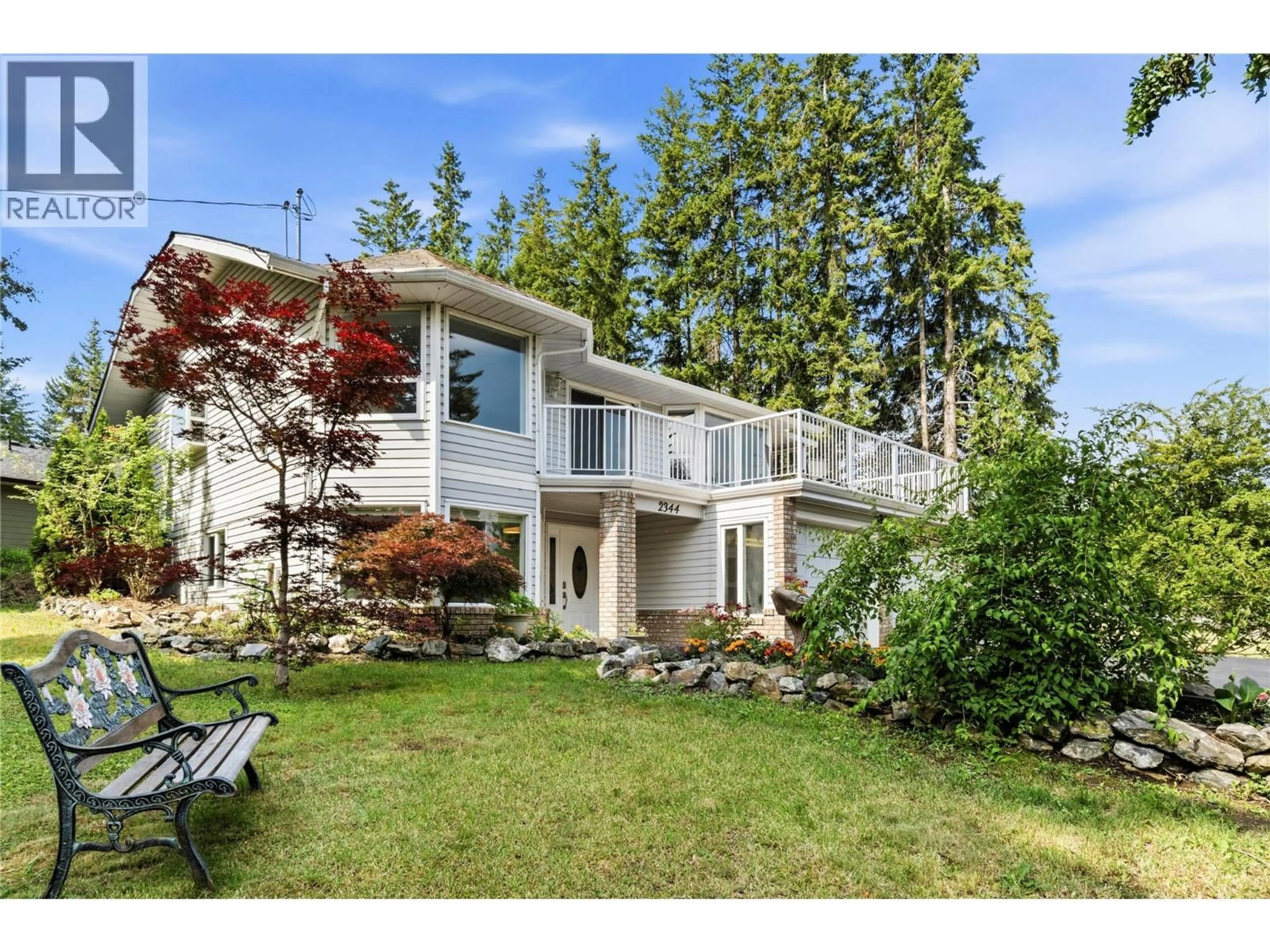 A pic from outside/outdoor area/front of a property/back of a property/a pic from drone, unknown for 2344 PLEASANT DALE ROAD, Blind Bay British Columbia V0E1H2