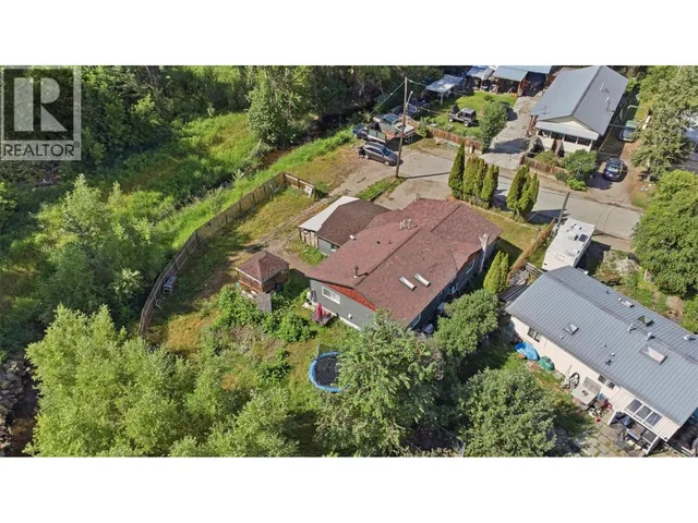2007 HEIGHWAY CRESCENT, Lumby 5