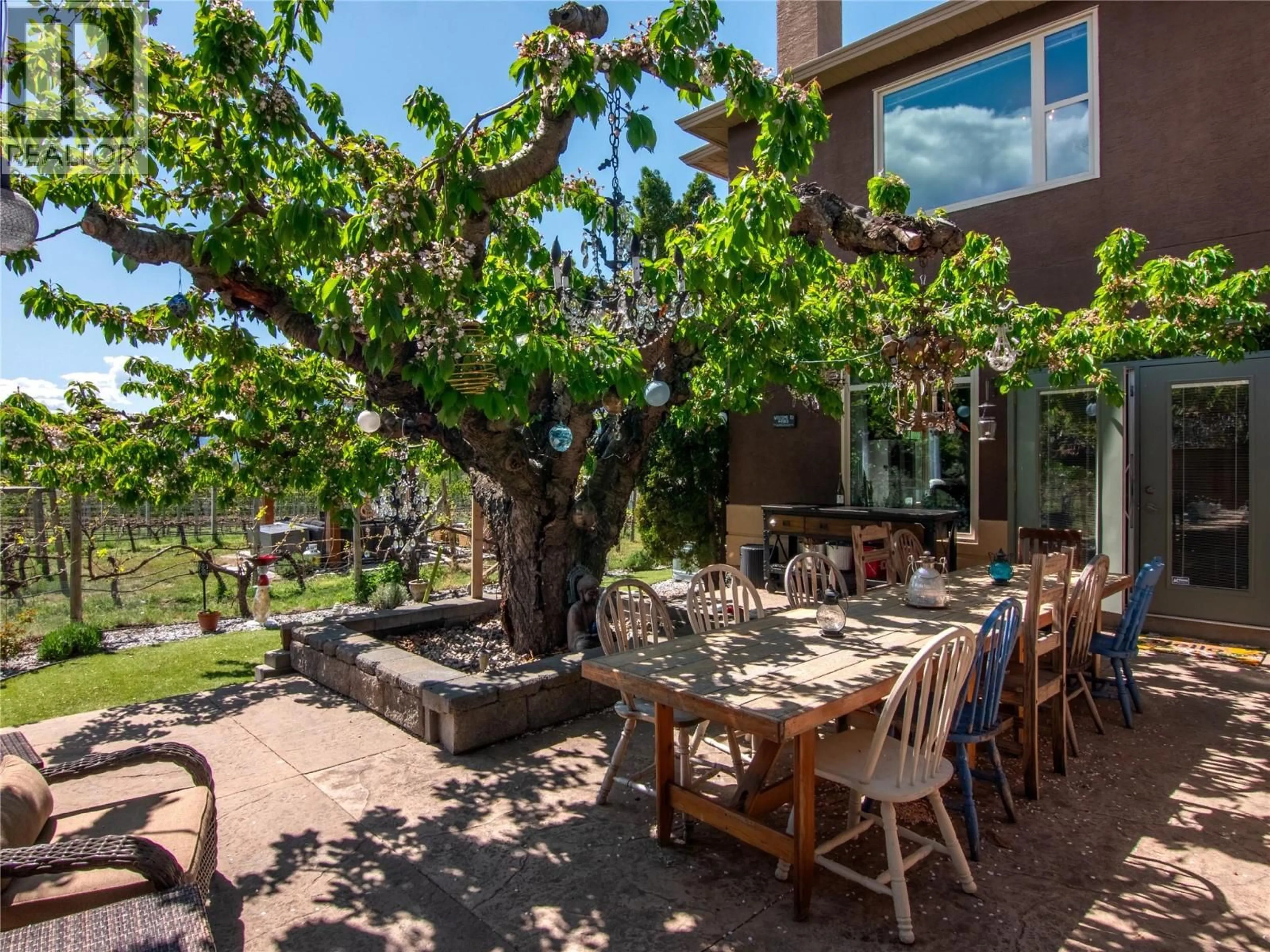 Patio, street for 350 MIDDLE BENCH ROAD, Penticton British Columbia V2A8S5