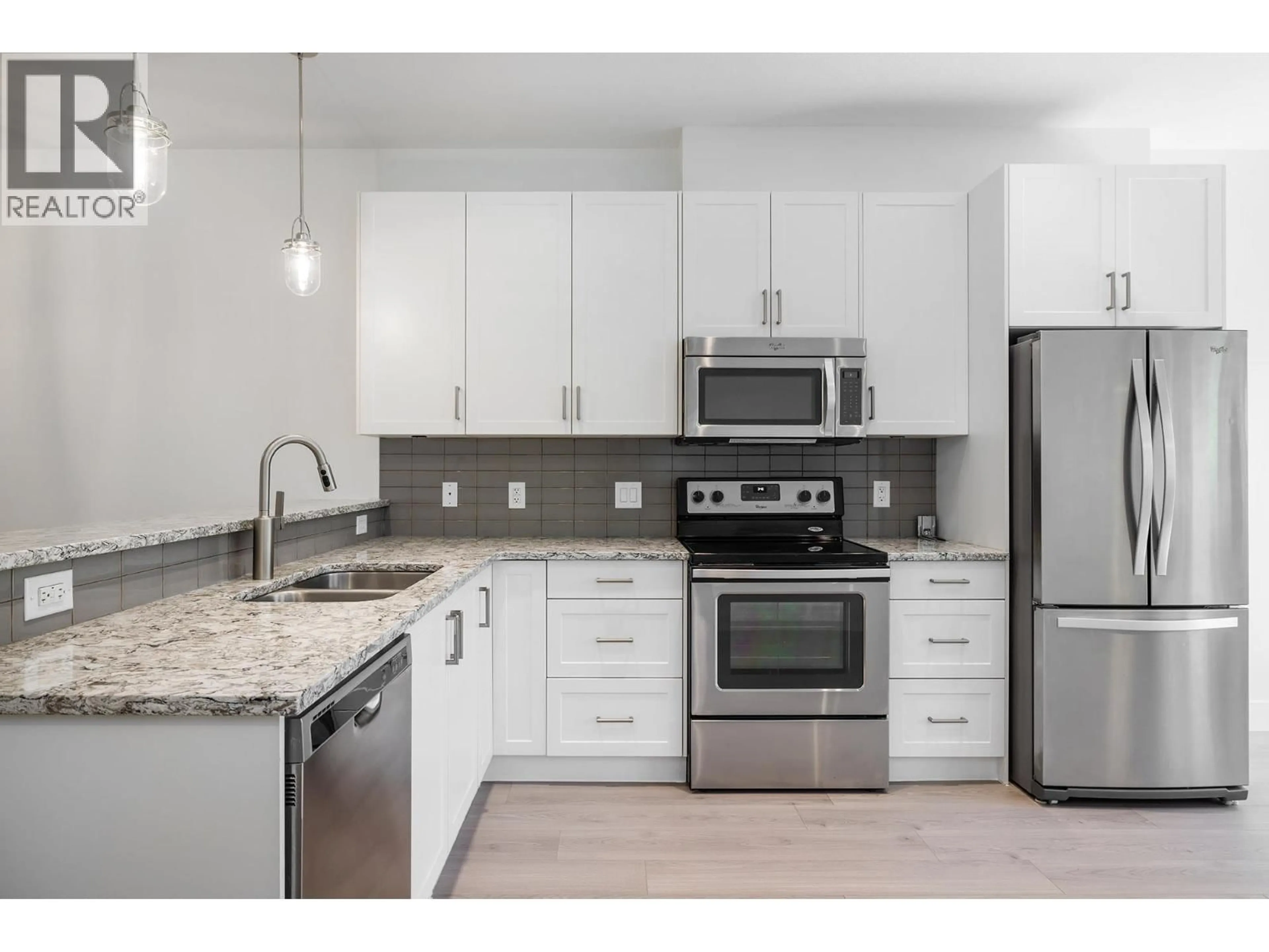 Standard kitchen, unknown for 54 - 600 SHERWOOD ROAD, Kelowna British Columbia V1W5K1