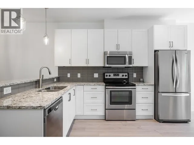 54 - 600 SHERWOOD ROAD, Kelowna 3