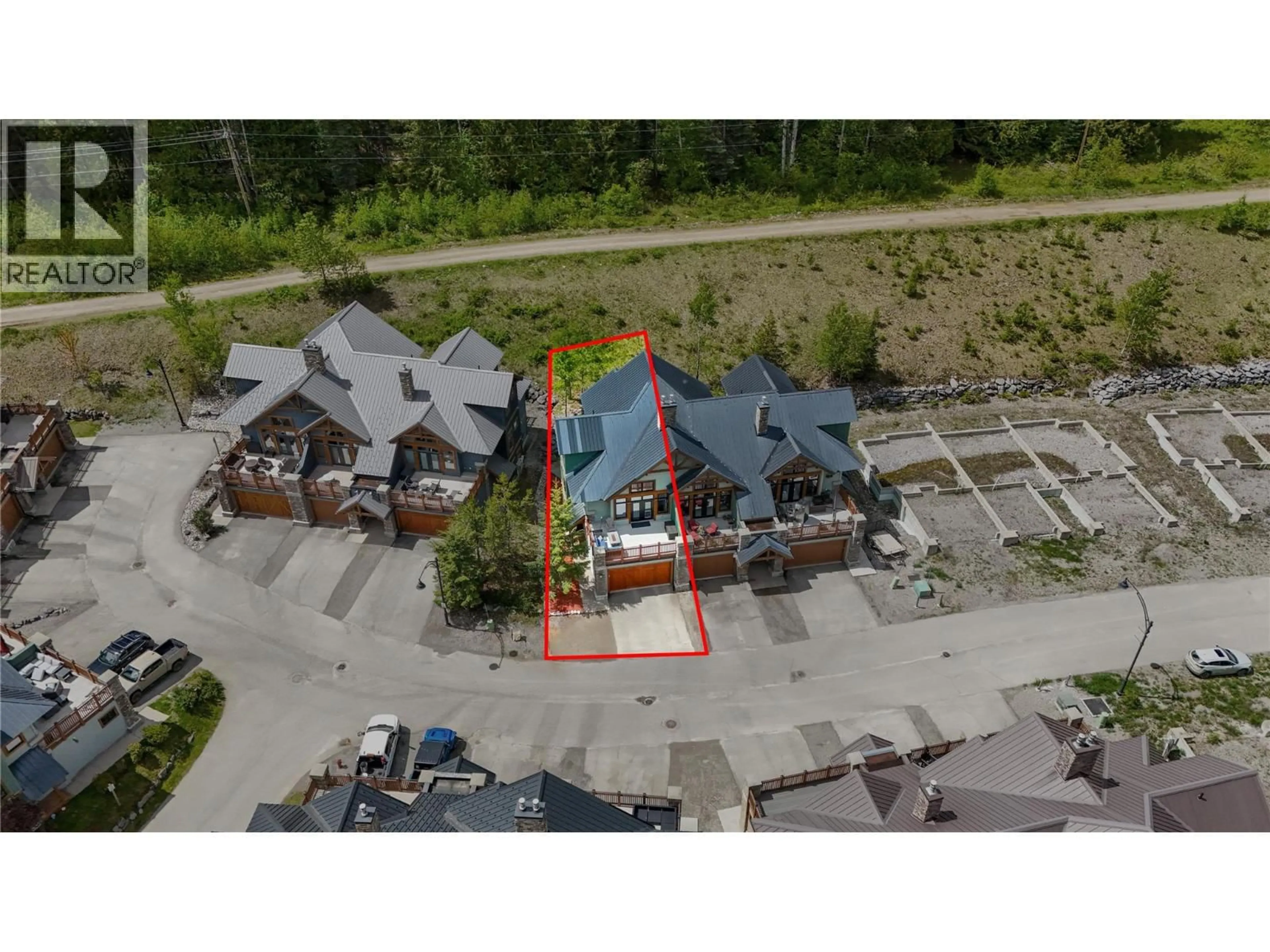 A pic from outside/outdoor area/front of a property/back of a property/a pic from drone, unknown for A - 437 CANYON TRAILS ROAD, Fernie British Columbia V0B1M5