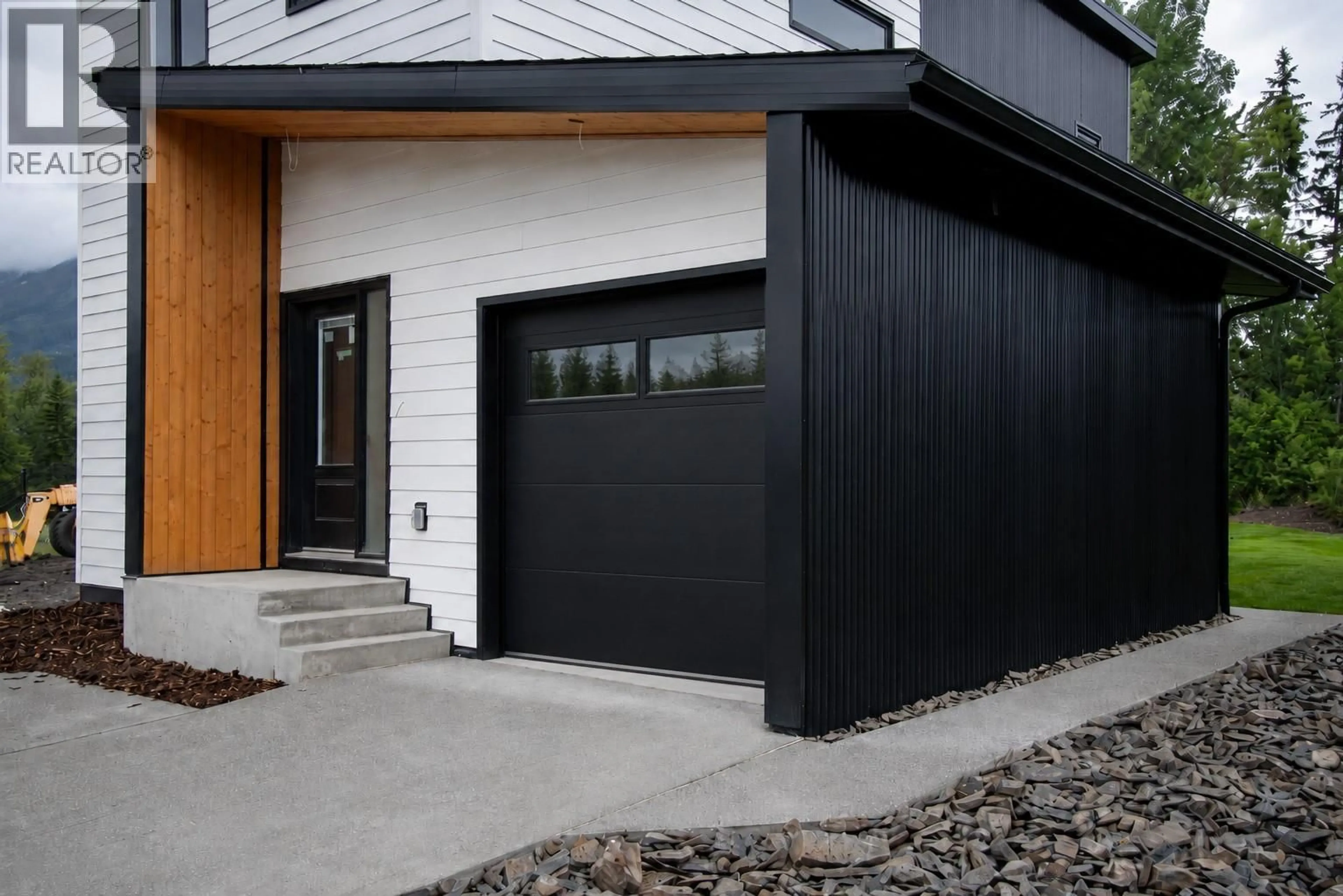 Unknown for 113 WHITETAIL DRIVE, Fernie British Columbia V0B1M4
