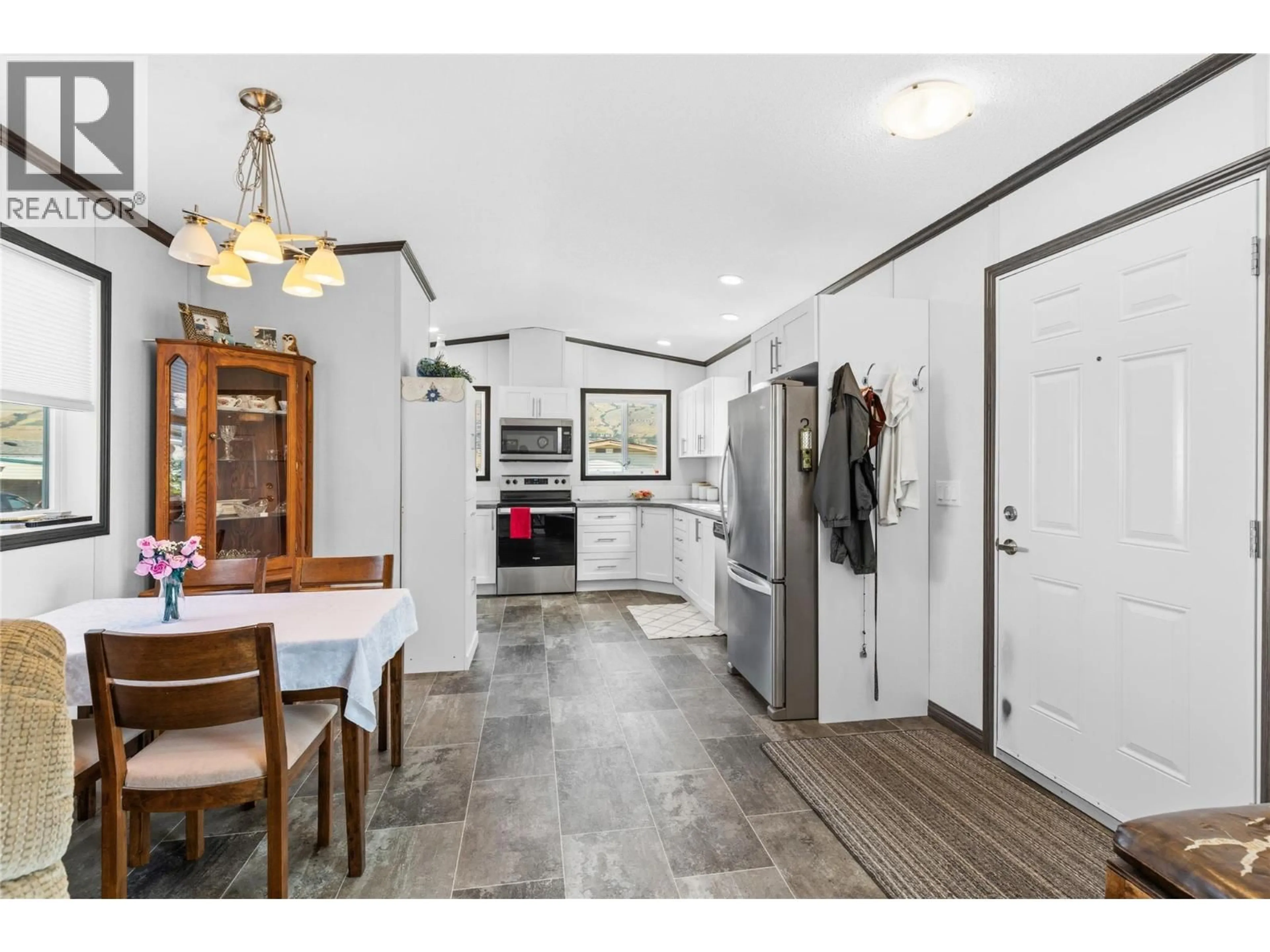 Indoor entryway for 30 - 6902 OKANAGAN LANDING ROAD, Vernon British Columbia V1H1X4