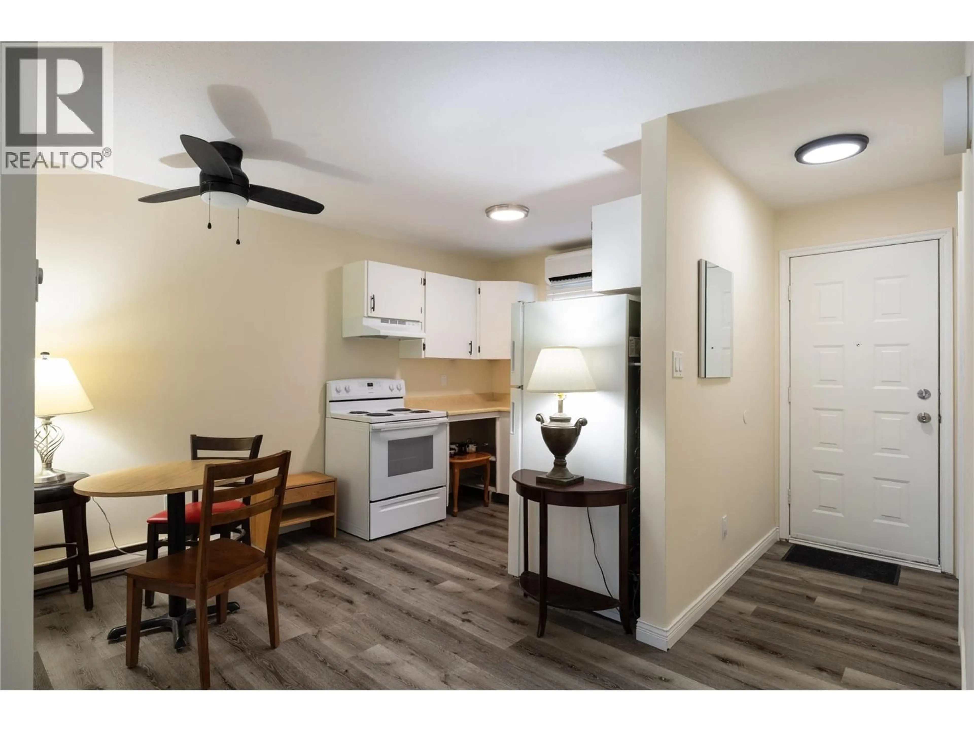 Standard kitchen, wood/laminate floor for 204 - 4004 34 STREET, Vernon British Columbia V1T5Y2