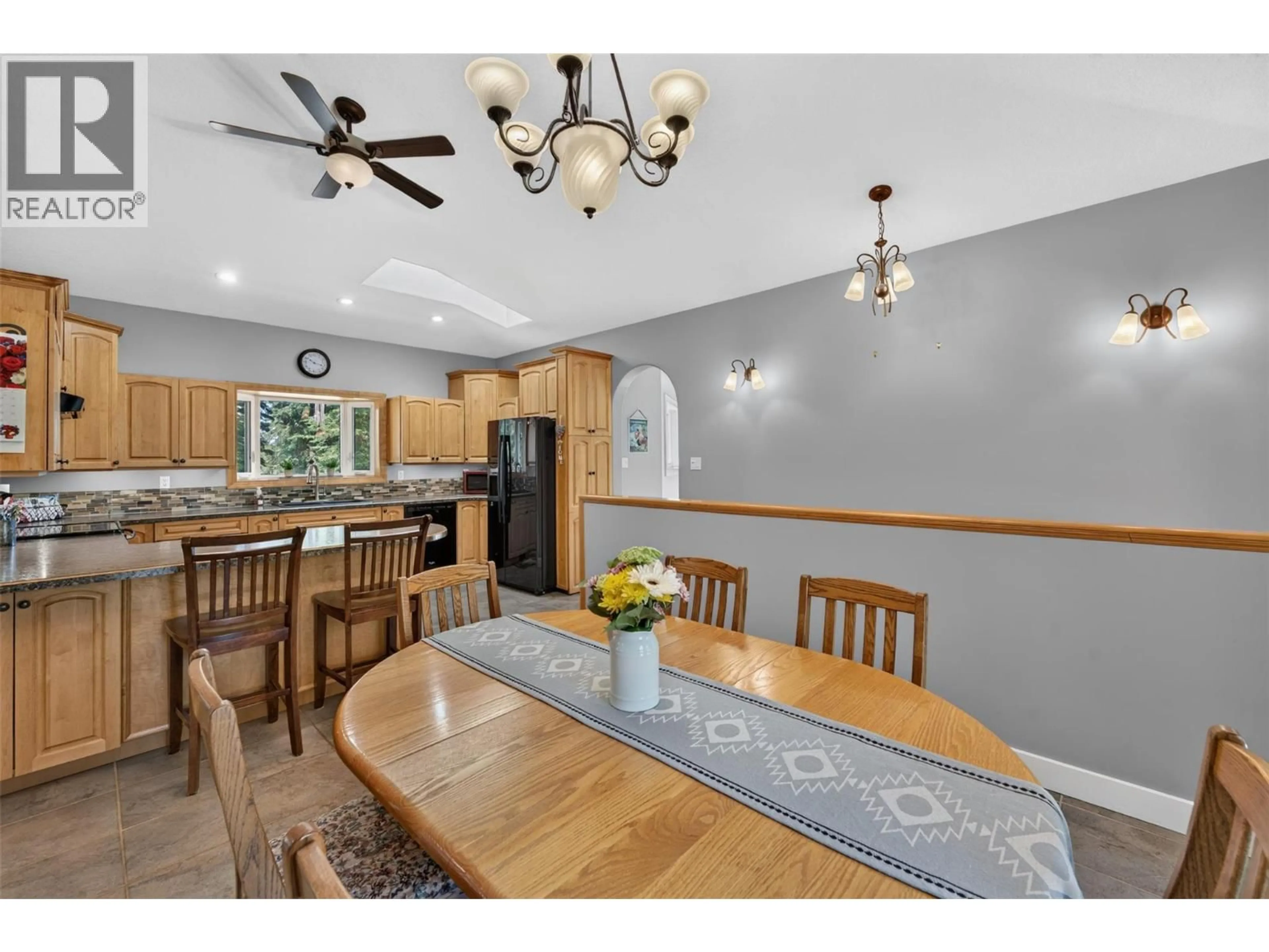 Open concept kitchen, unknown for 5242 LEBELL ROAD, Dawson Creek British Columbia V1G0J4