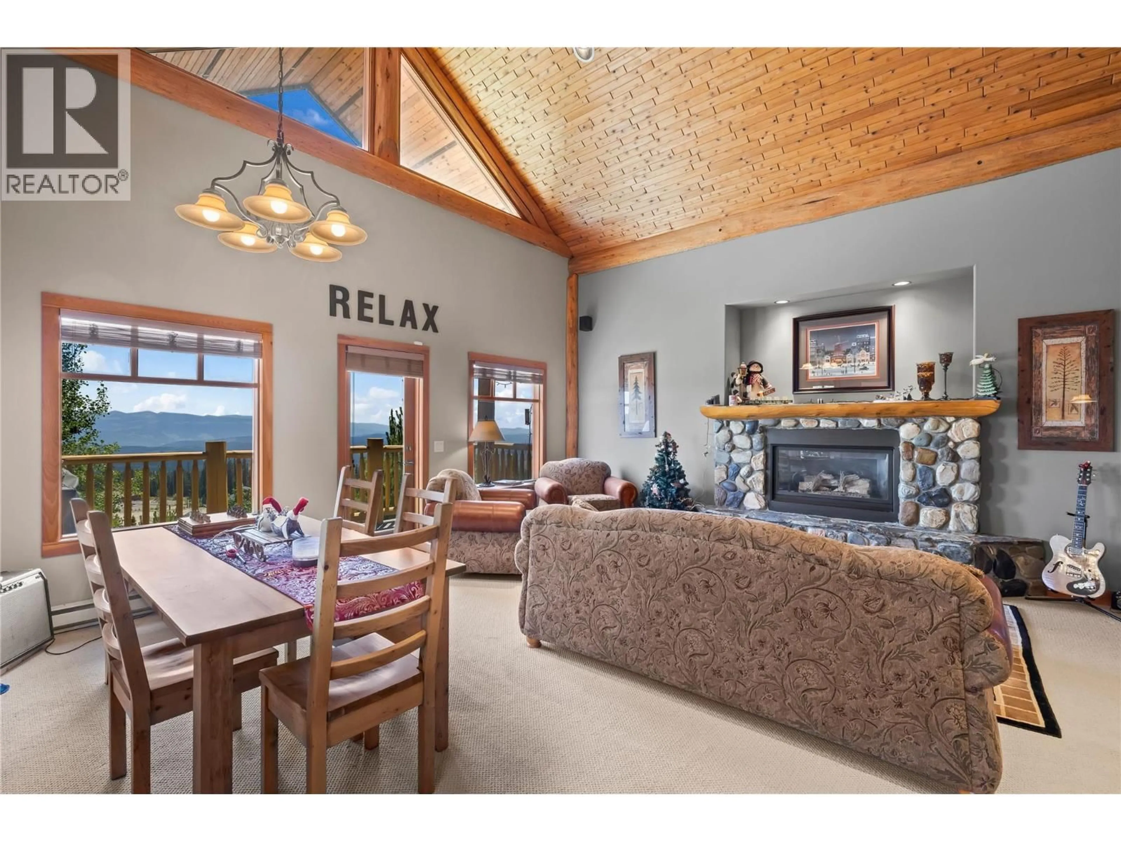 Living room with furniture, unknown for 14 - 360 WHITEHORSE LANE, Big White British Columbia V1P1T4