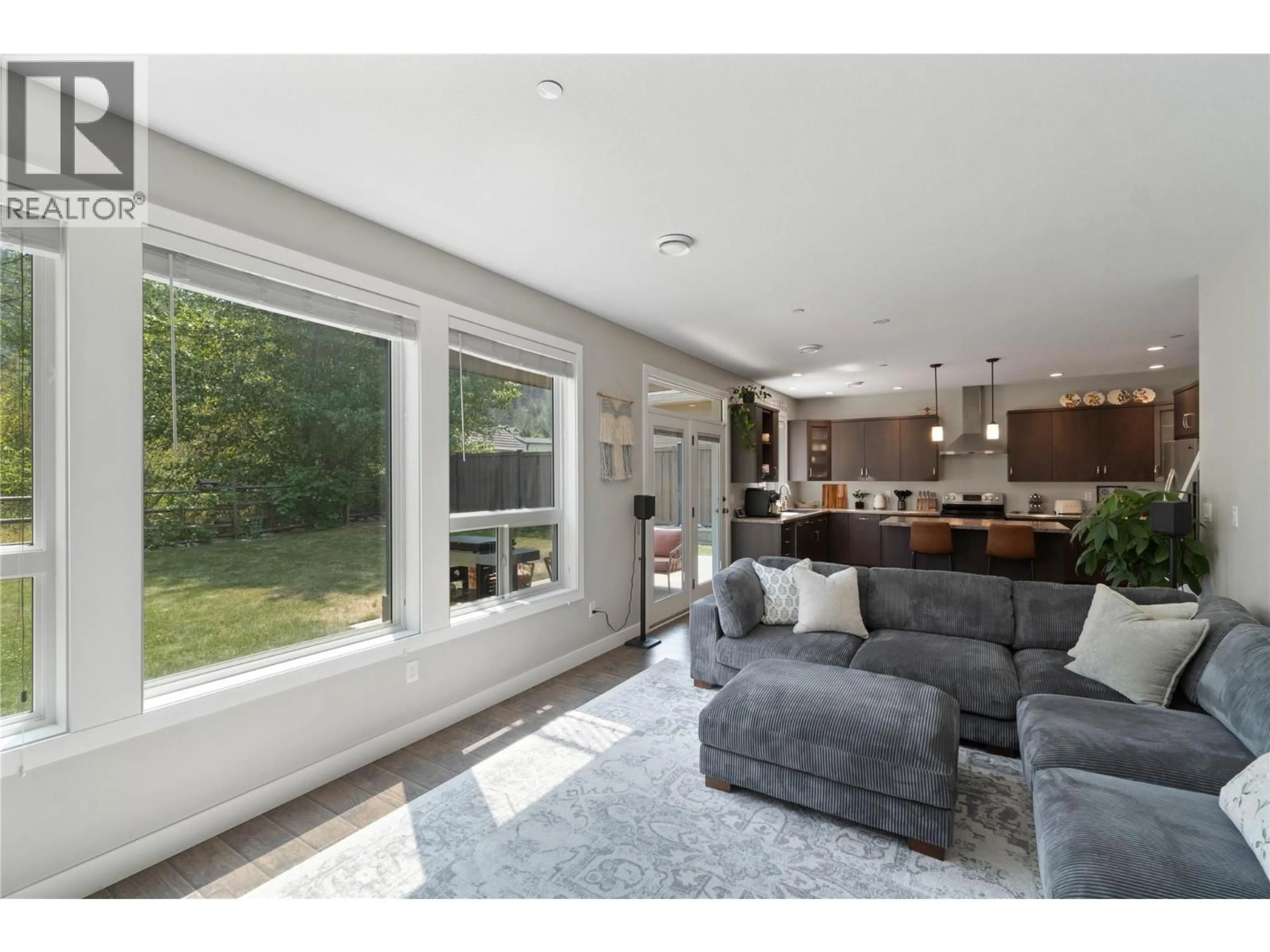 Open concept kitchen, unknown for 8901 GRIZZLY CRESCENT, Kamloops British Columbia V2C6T9