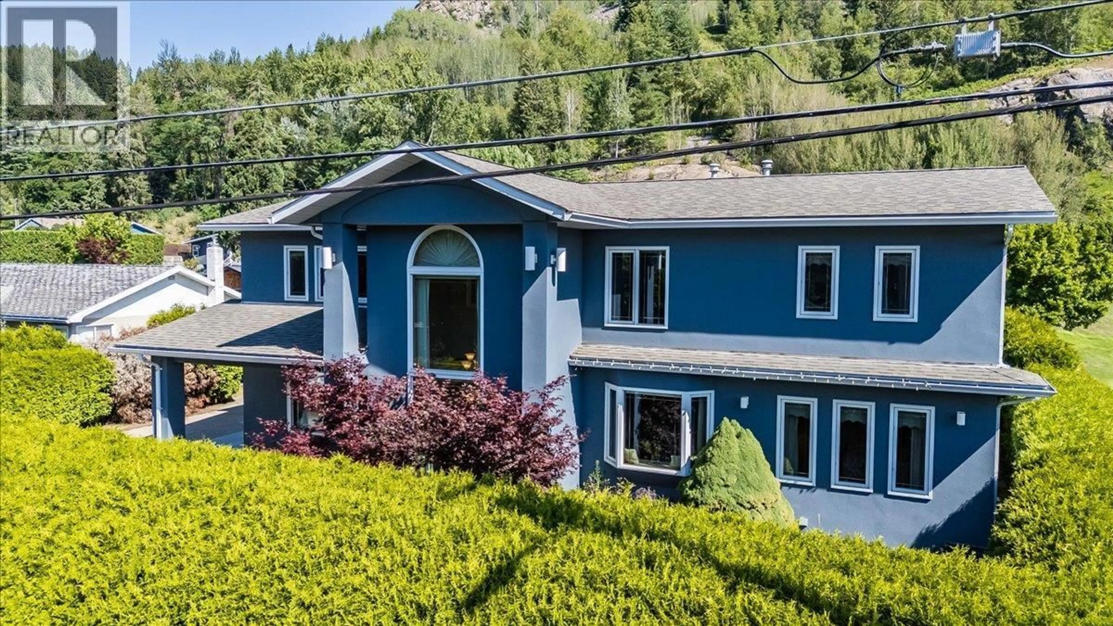 A pic from outside/outdoor area/front of a property/back of a property/a pic from drone, unknown for 3441 LABURNUM DRIVE, Trail British Columbia V1R2S9