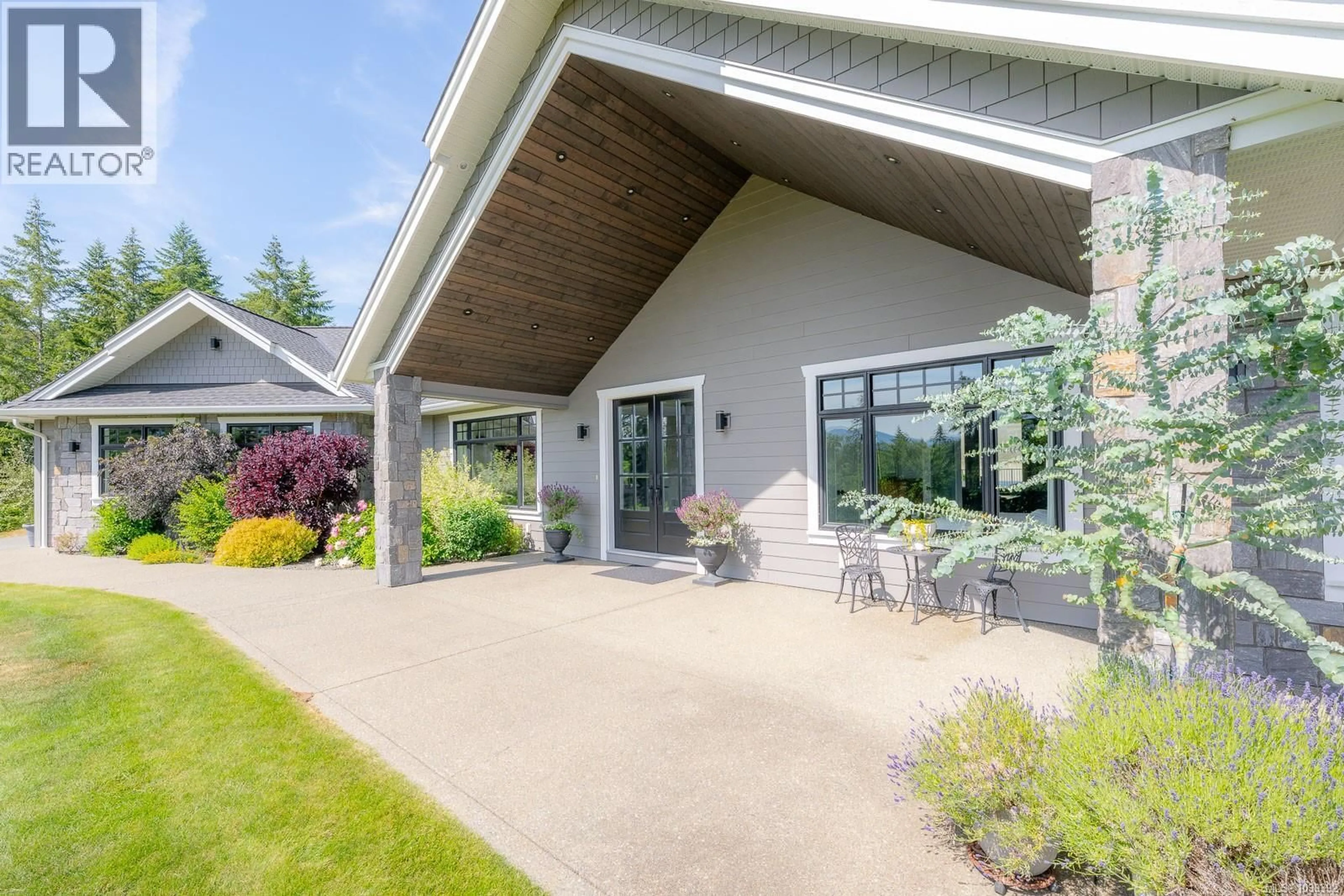 Home with vinyl exterior material, unknown for 6181 CHASE DRIVE, Port Alberni British Columbia V9Y0C2