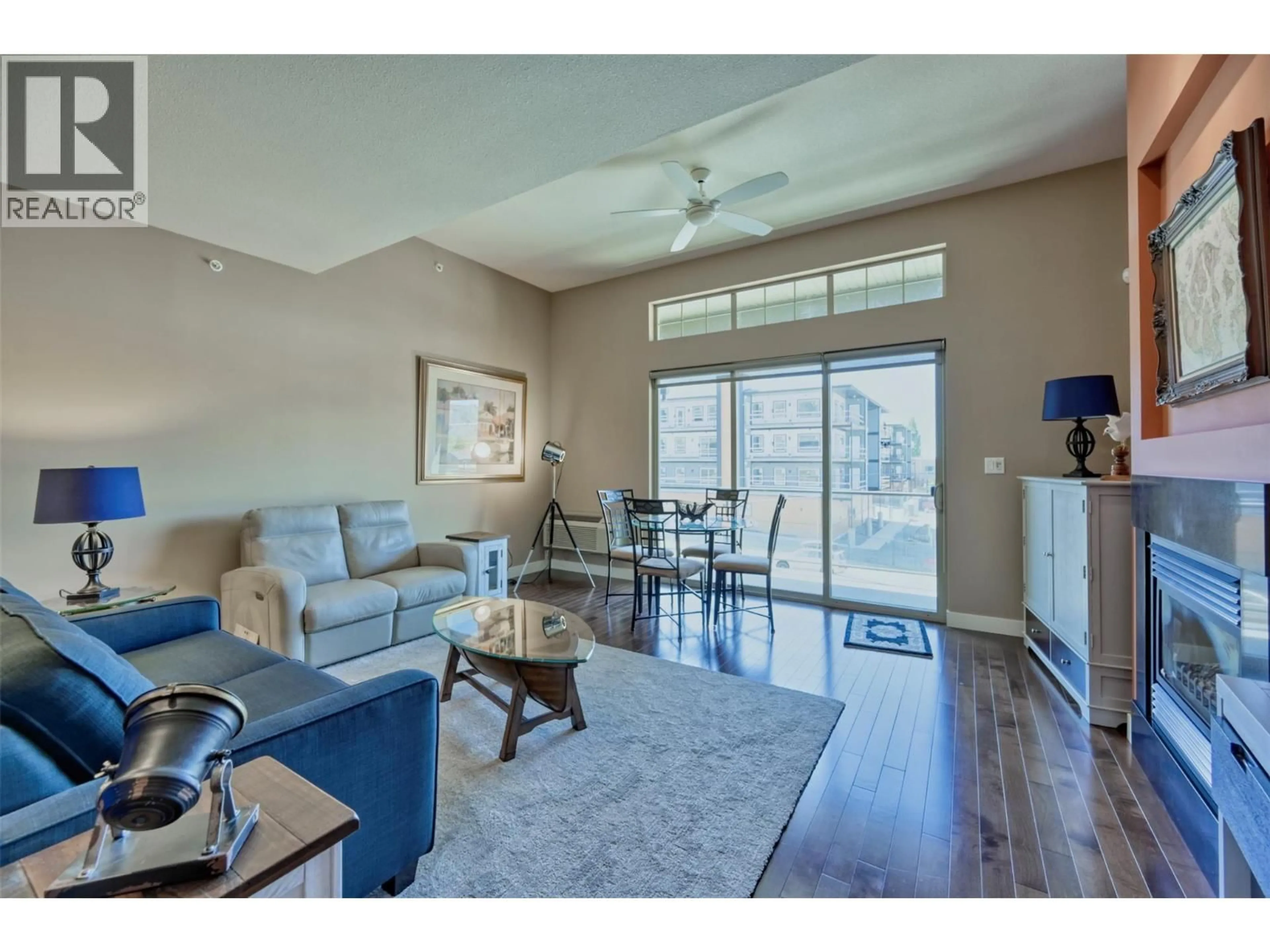 Living room with furniture, unknown for 10 - 5803 LAKESHORE DRIVE, Osoyoos British Columbia V0H1V6