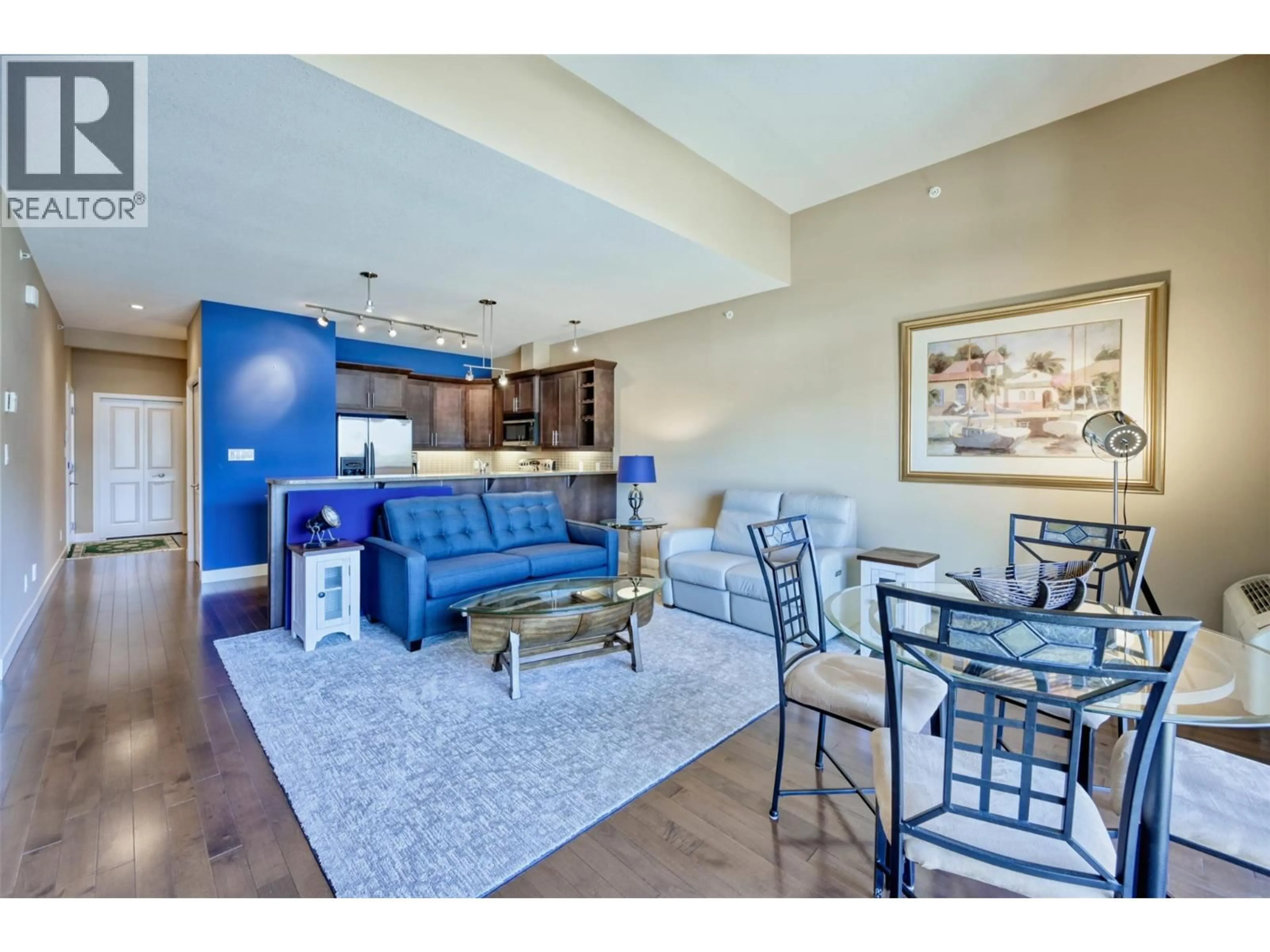 Living room with furniture, unknown for 10 - 5803 LAKESHORE DRIVE, Osoyoos British Columbia V0H1V6