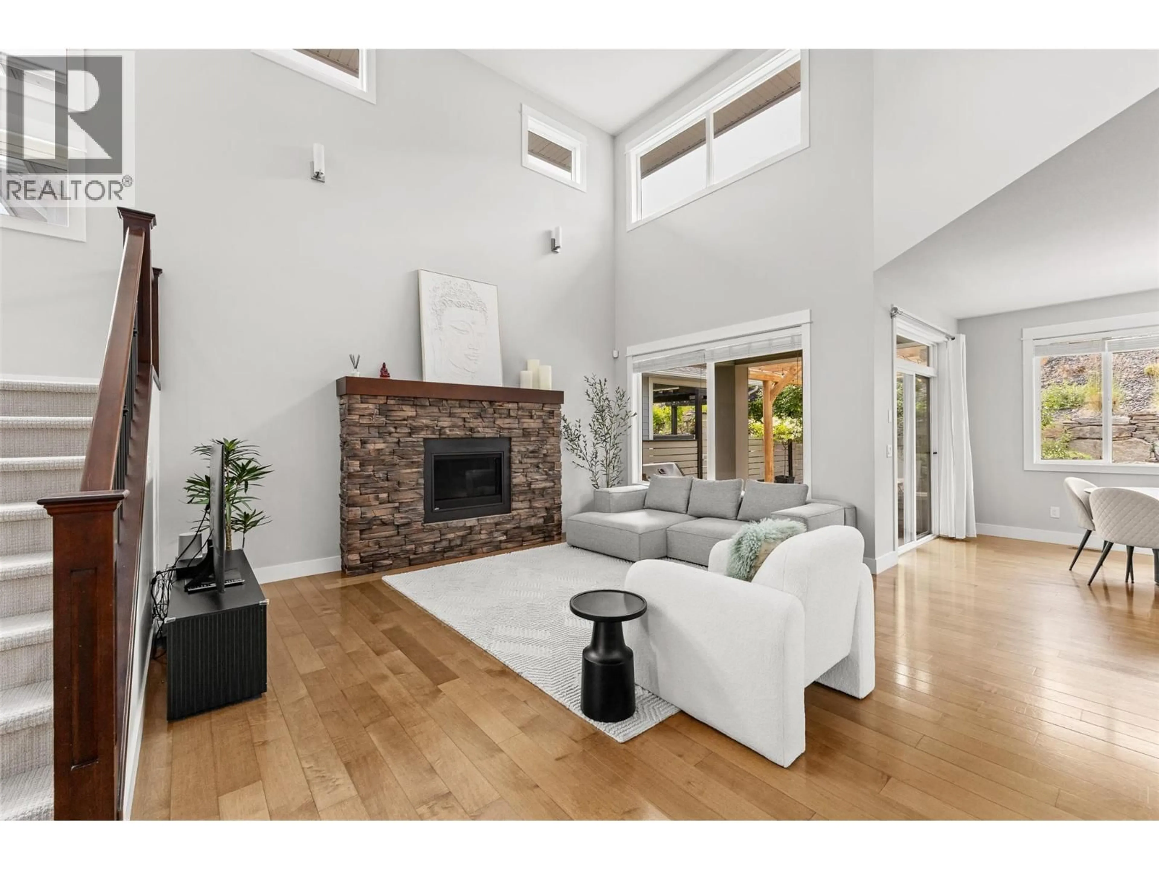 Living room with furniture, unknown for 453 LAKEPOINTE DRIVE, Kelowna British Columbia V1W5K2