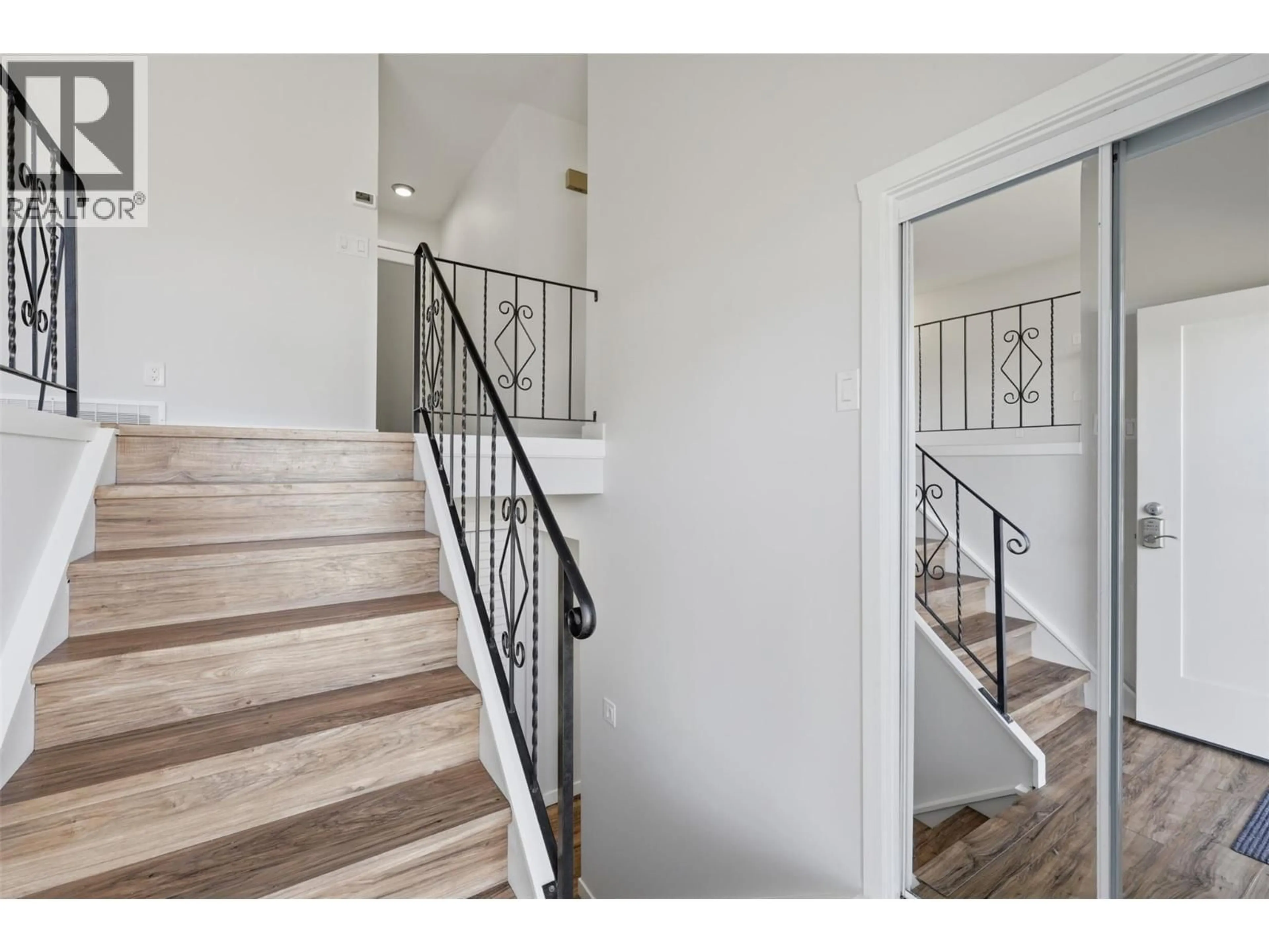 Indoor entryway for 2655 ARGYLE AVENUE, Kamloops British Columbia V2B4T6