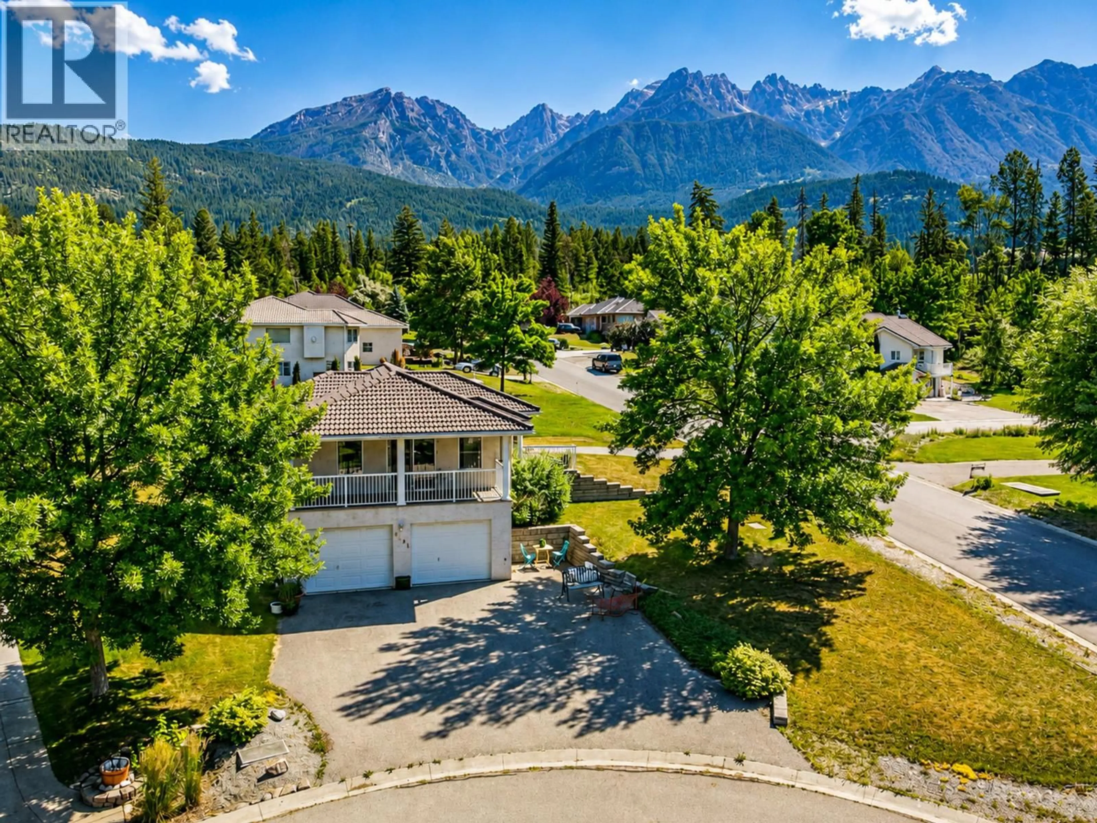 A pic from outside/outdoor area/front of a property/back of a property/a pic from drone, mountain view for 5031 RIVERVIEW ROAD, Fairmont Hot Springs British Columbia V0B1L1