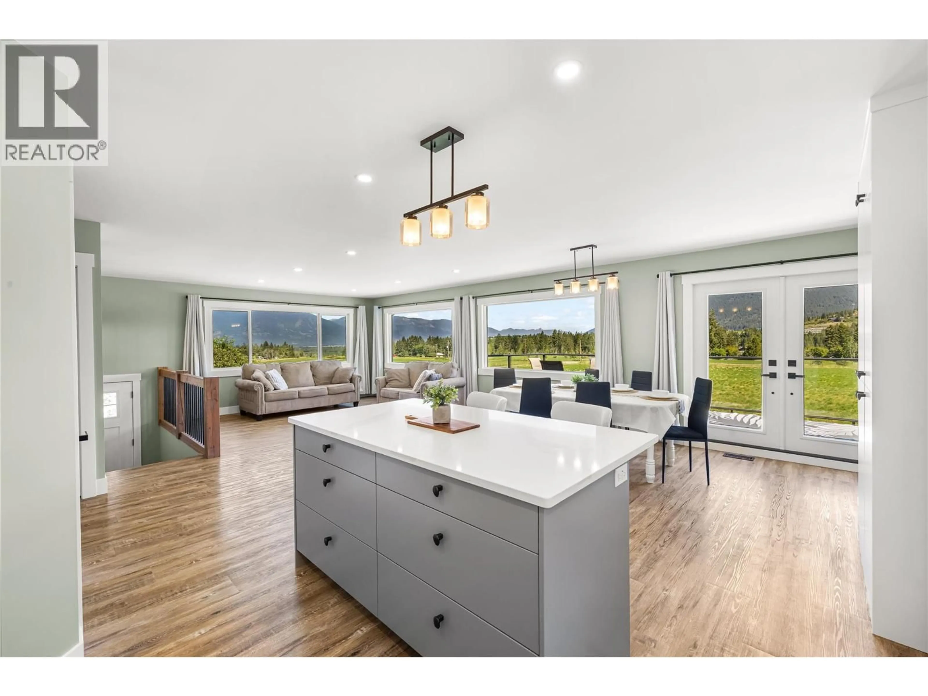 Open concept kitchen, unknown for 3726 PHILLIPS ROAD, Lister British Columbia V0B1G2