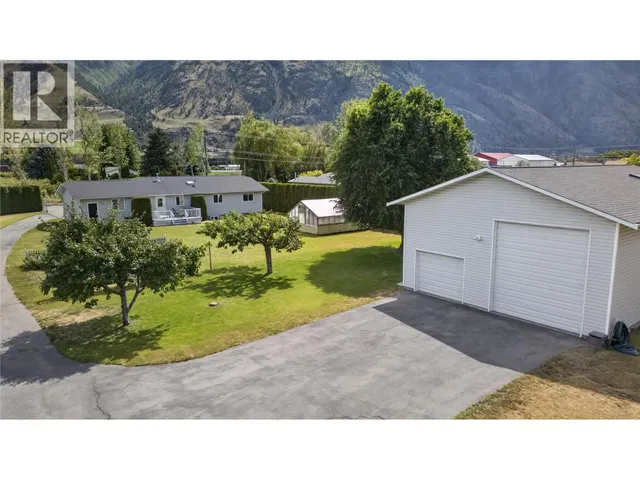 3006 ORCHARD DRIVE, Keremeos 2