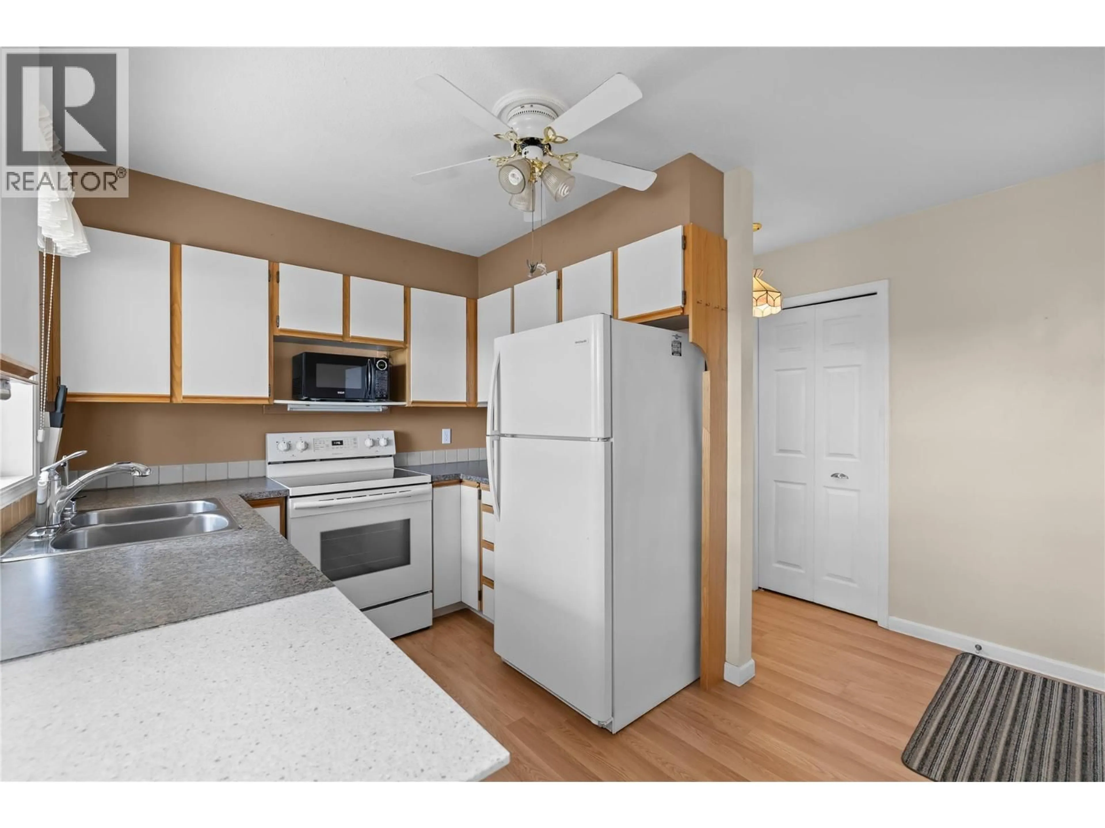 Standard kitchen, unknown for 6 - 2433 INGRAM ROAD, Westbank British Columbia V4T1L5