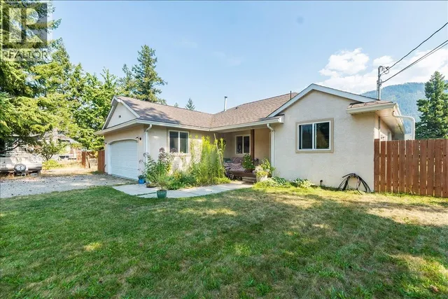 2706 JACKS CRESCENT, South Slocan 4