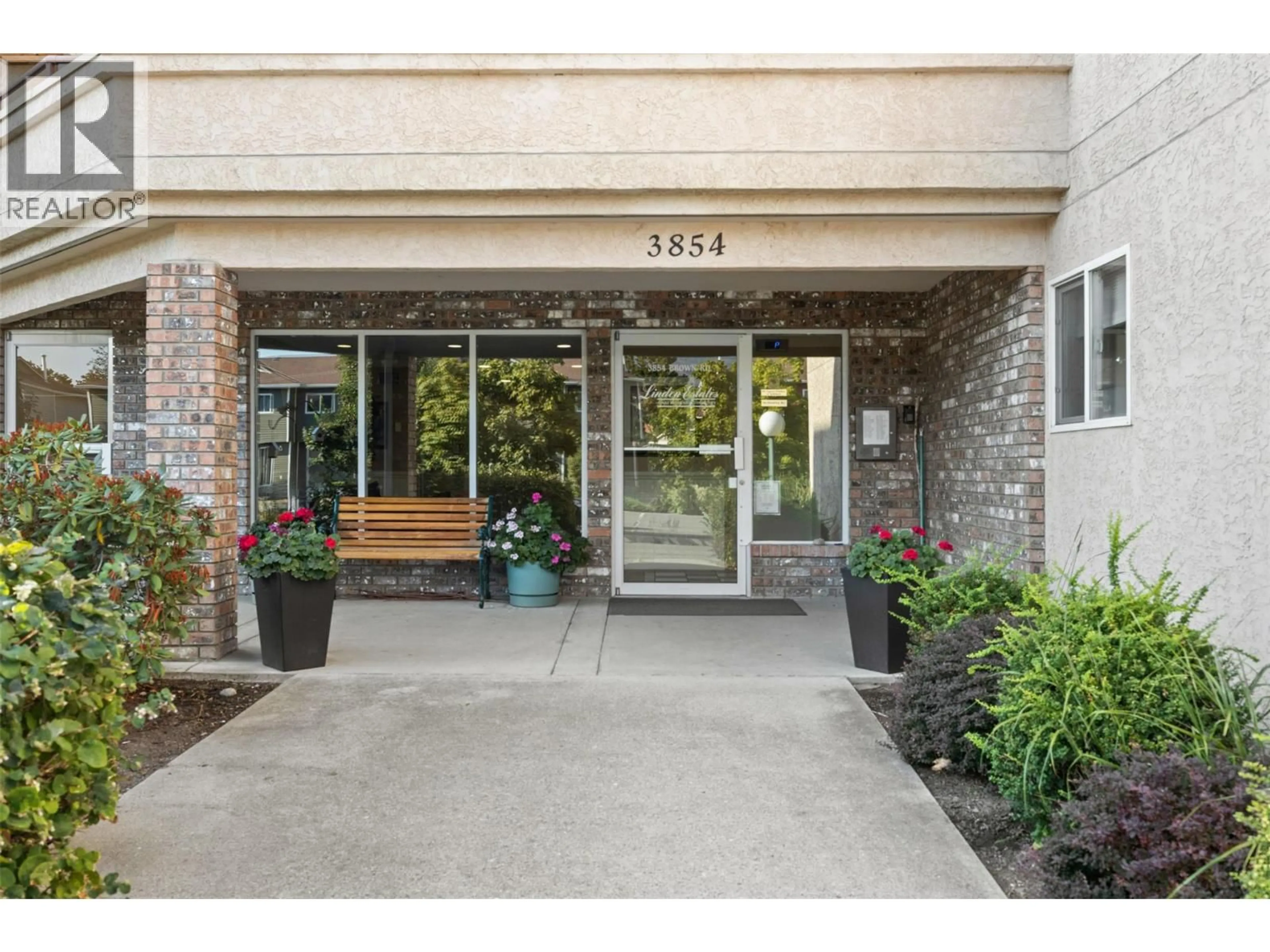 Indoor entryway for 301 - 3854 BROWN ROAD, West Kelowna British Columbia V4T2J5