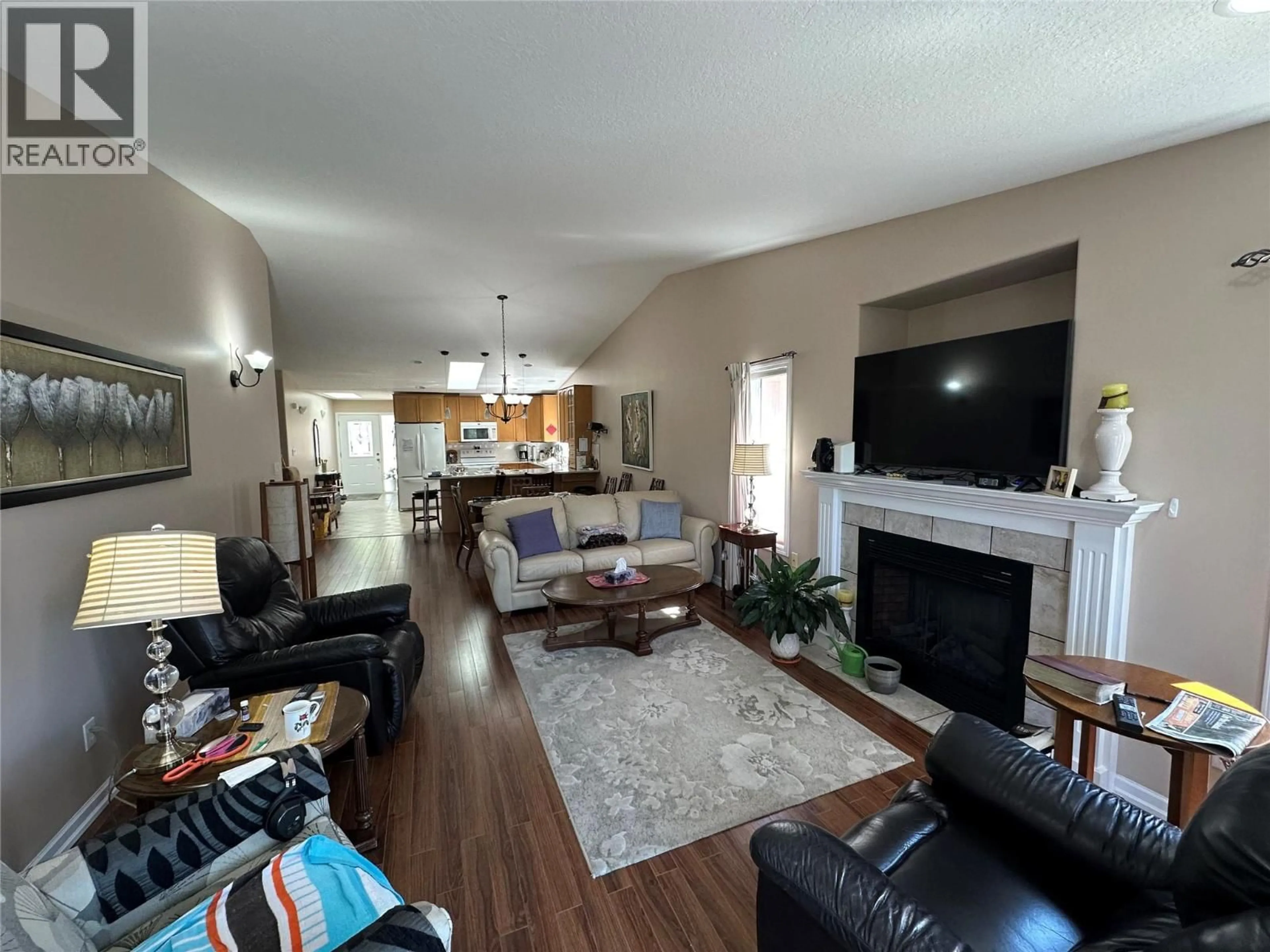Living room with furniture, unknown for 7968 BIRCHWOOD DRIVE, Trail British Columbia V1R4Y3