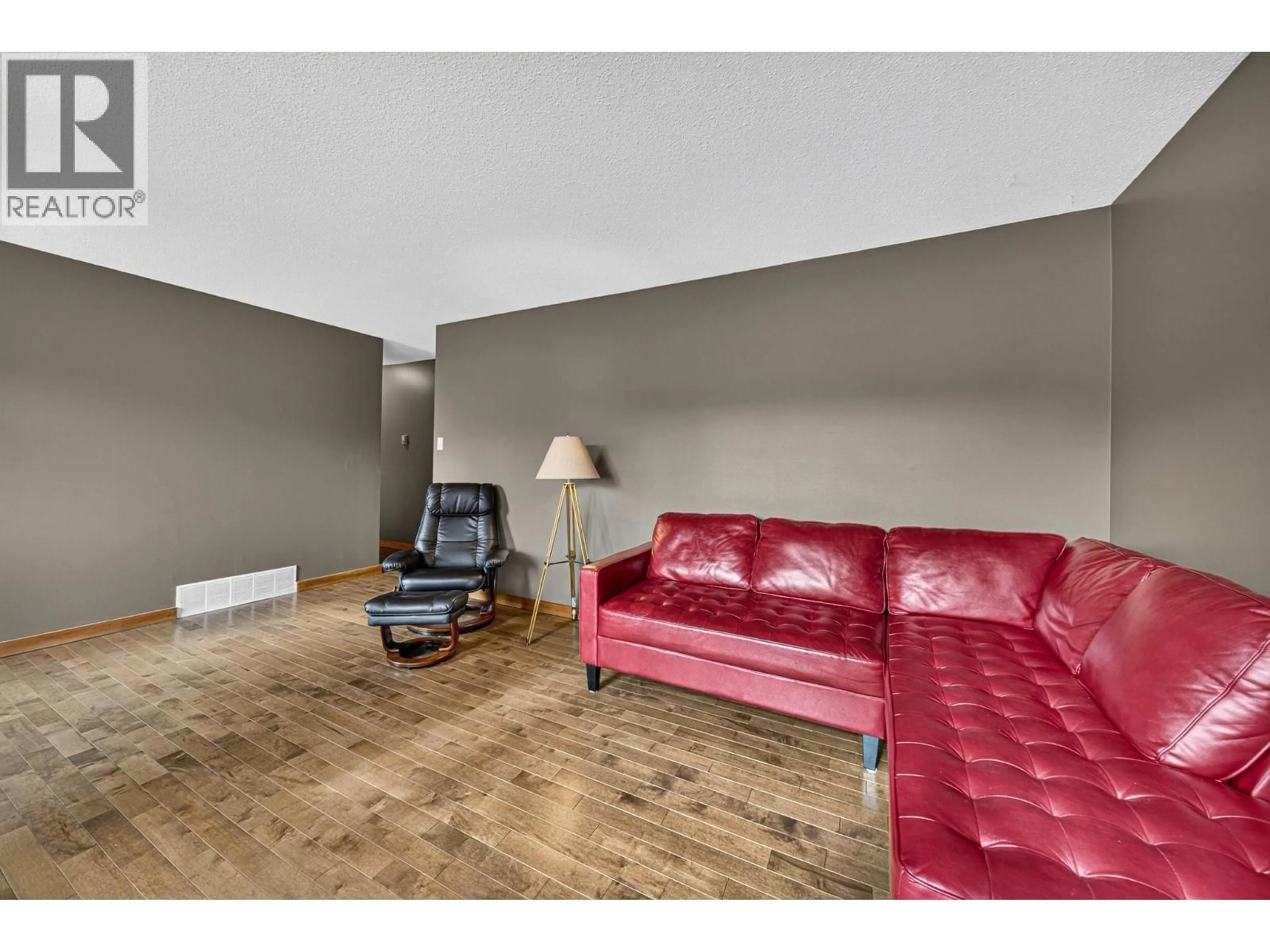 Living room with furniture, unknown for 405 MAPLE STREET, Sparwood British Columbia V0B2G0