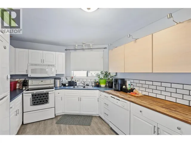 2667 YOUNG PLACE, Kamloops 5