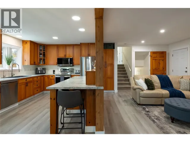 5301 SPALDING ROAD, Vernon 5
