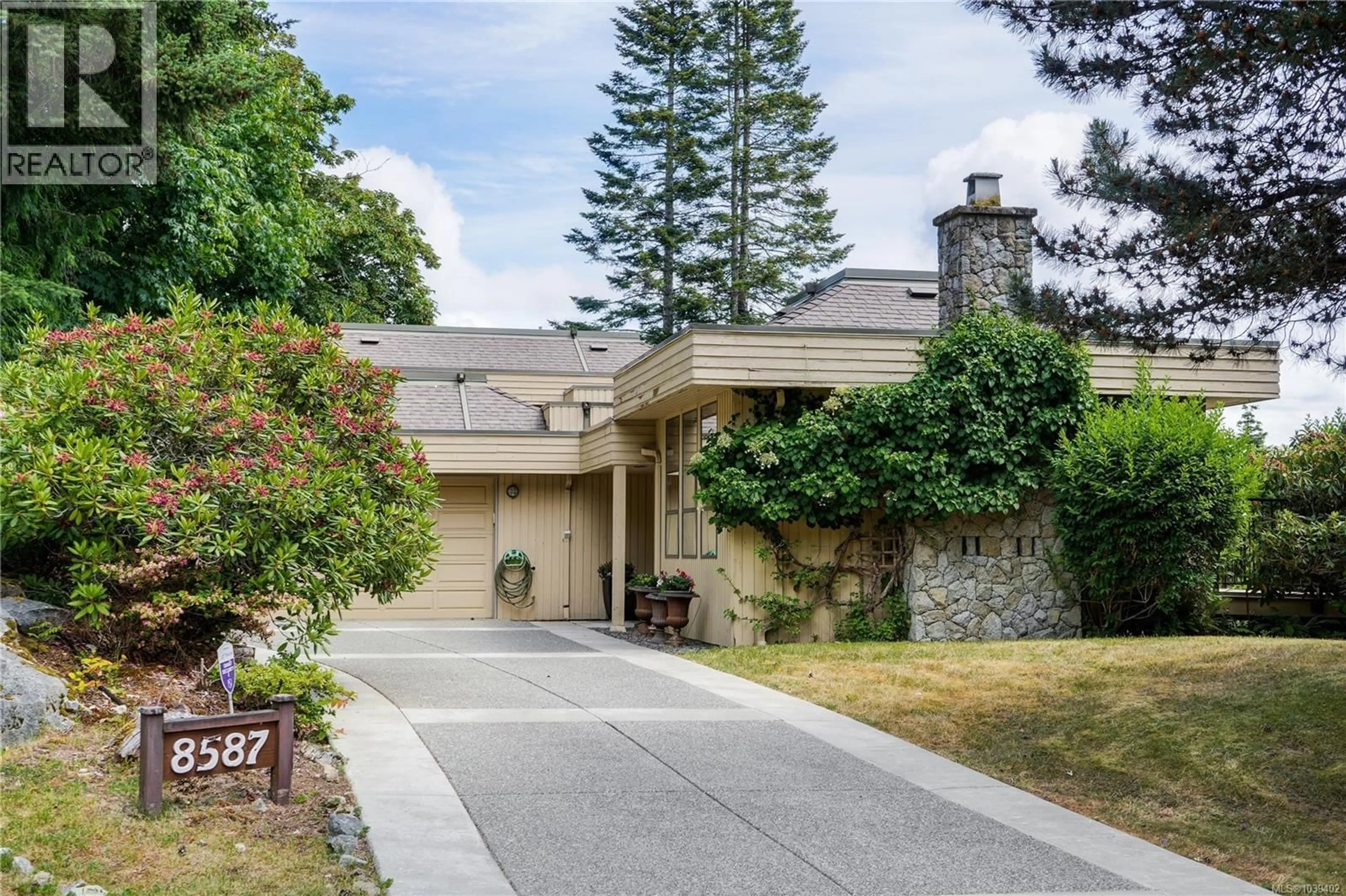 Unknown for 8587 SANSUM PARK DRIVE, North Saanich British Columbia V8L4V4