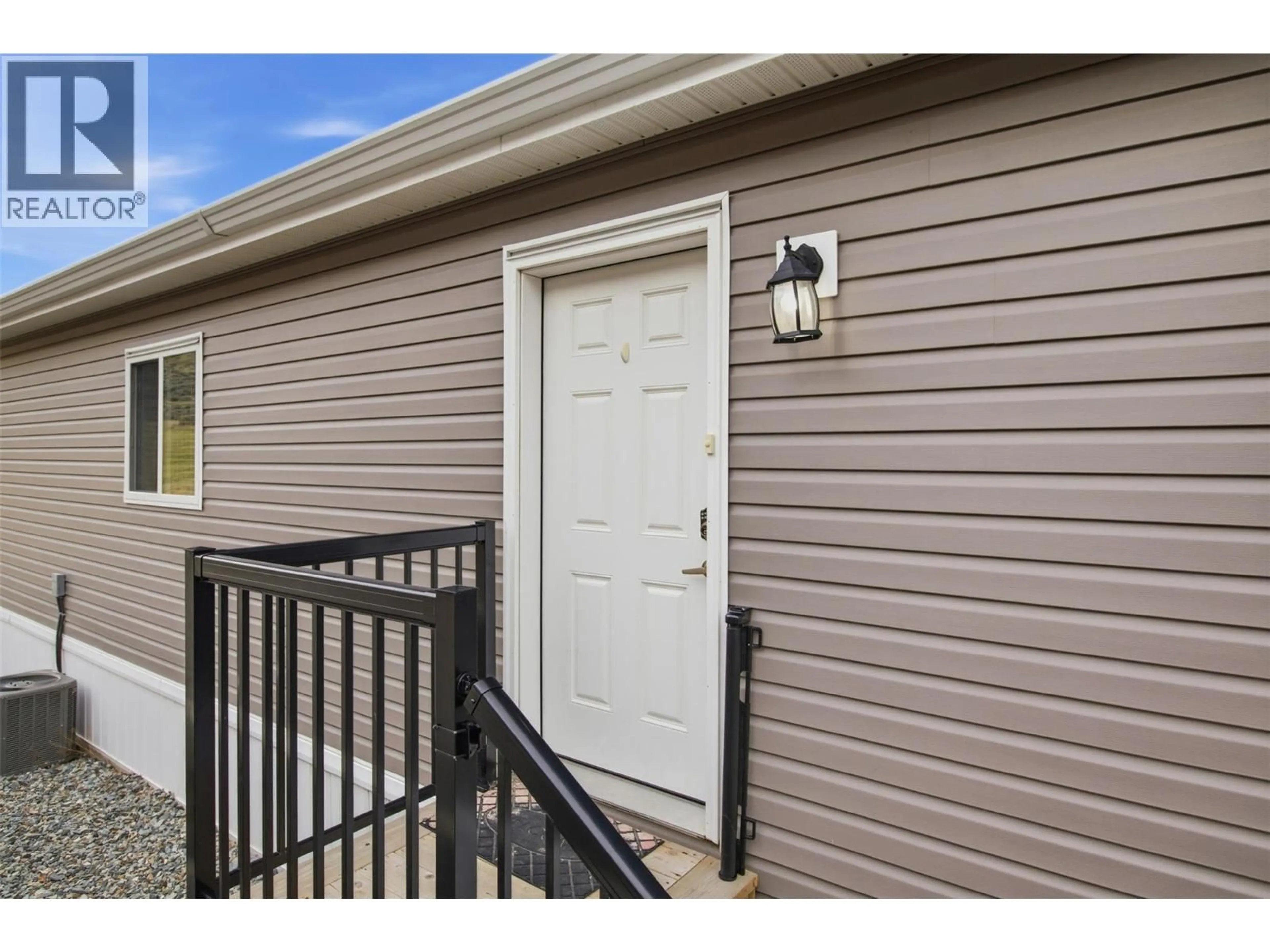 Unknown for 17 - 712 SHUSWAP ROAD EAST, Kamloops British Columbia V2H0C8