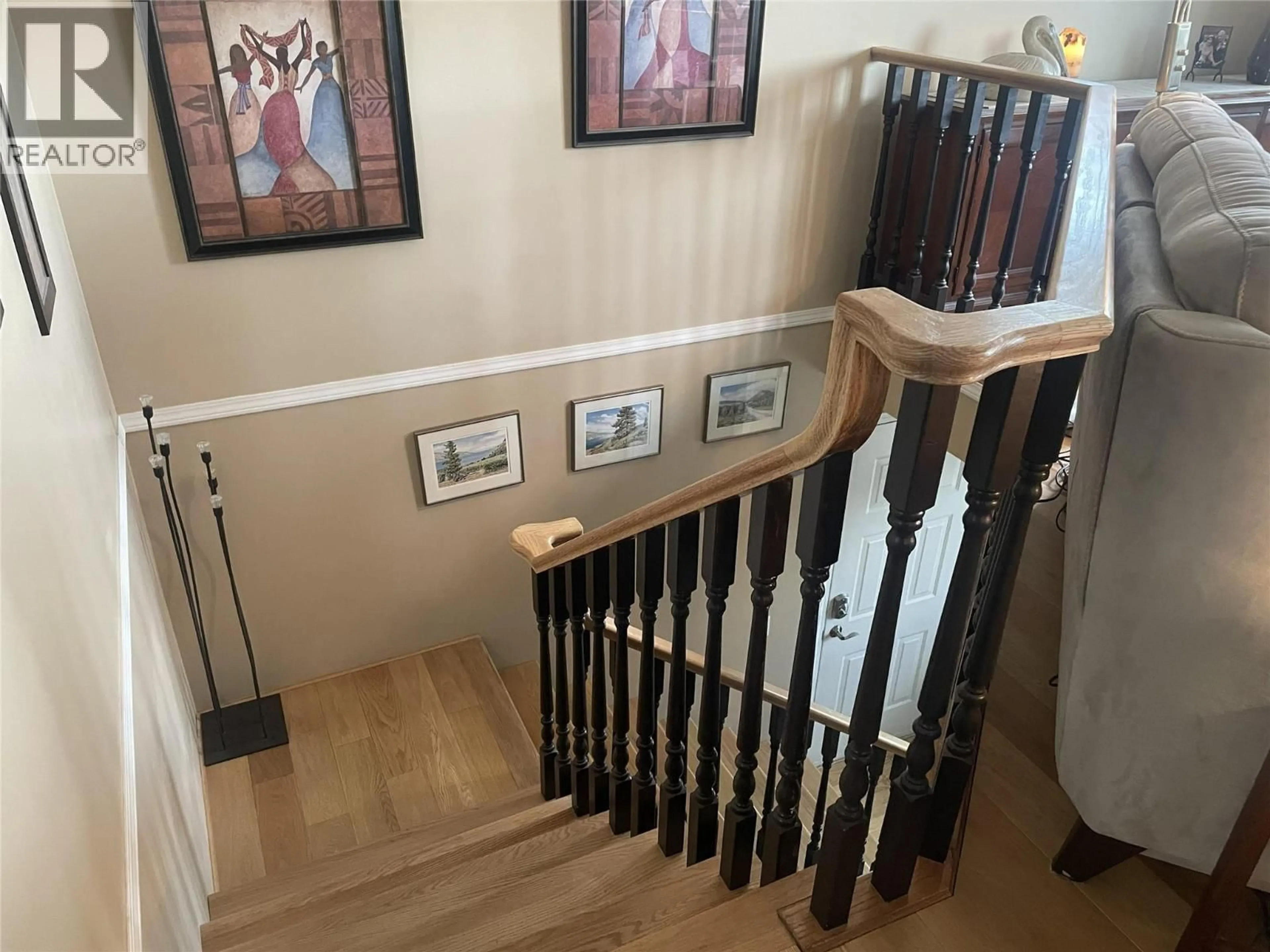 Stairs for 9 - 5101 27 AVENUE, Vernon British Columbia V1T6L2