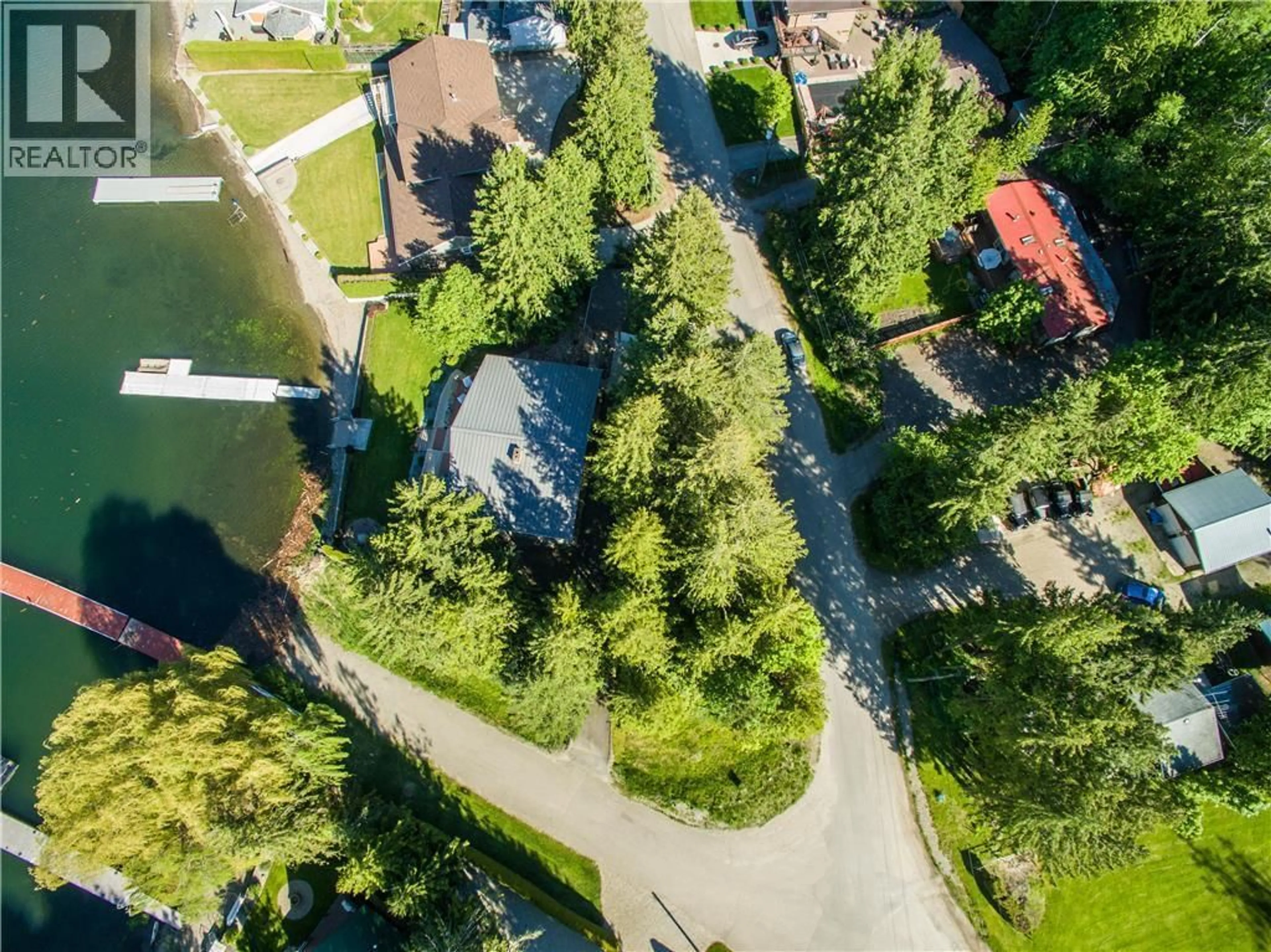 A pic from outside/outdoor area/front of a property/back of a property/a pic from drone, forest/trees view for 697 VIEL ROAD, Sorrento British Columbia V0E2W1