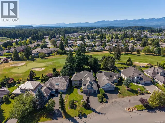 3331 ROYAL VISTA WAY, Courtenay 3