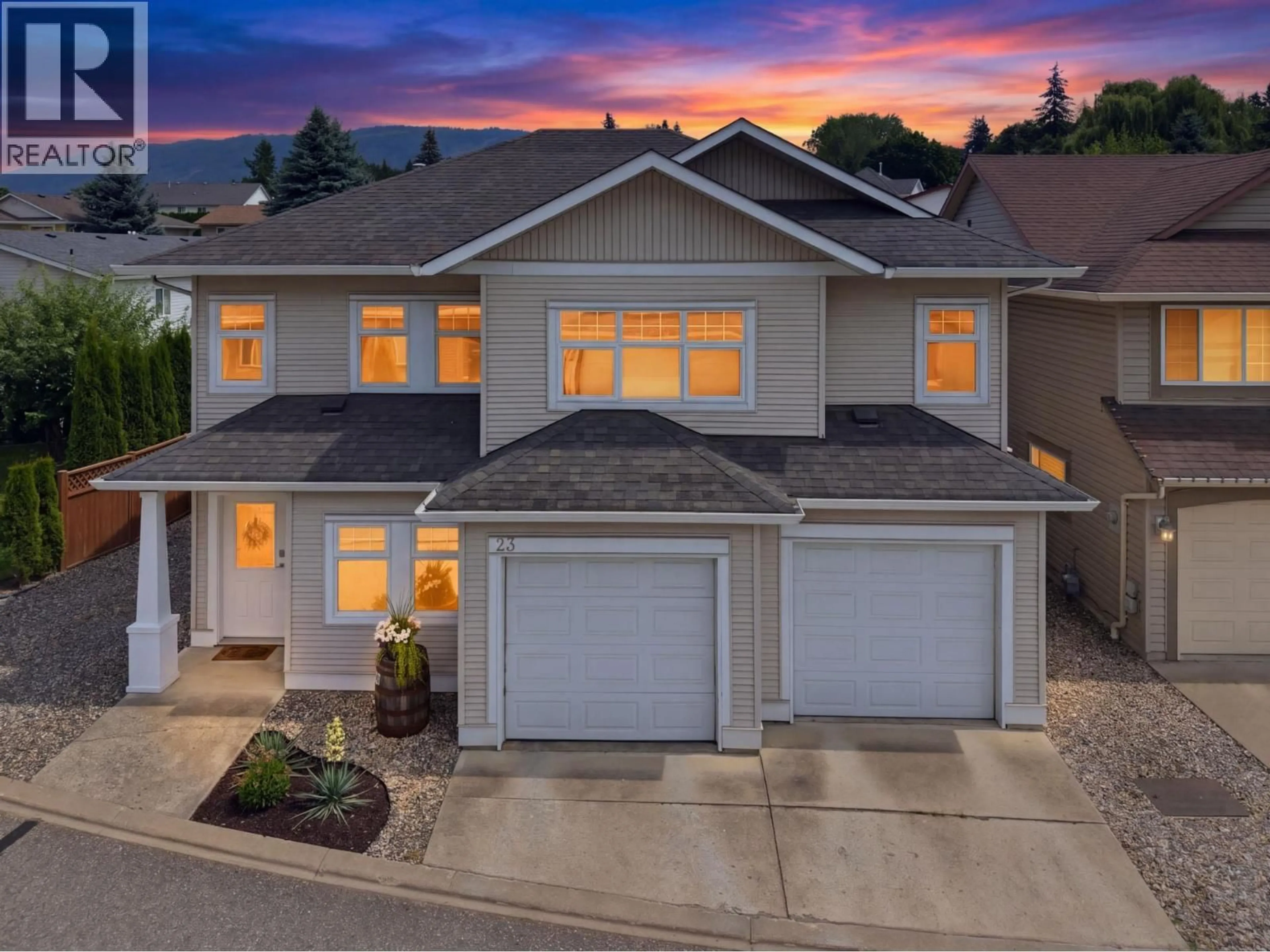 A pic from outside/outdoor area/front of a property/back of a property/a pic from drone, street for 23 - 801 20 STREET NORTHEAST, Salmon Arm British Columbia V1E2R7