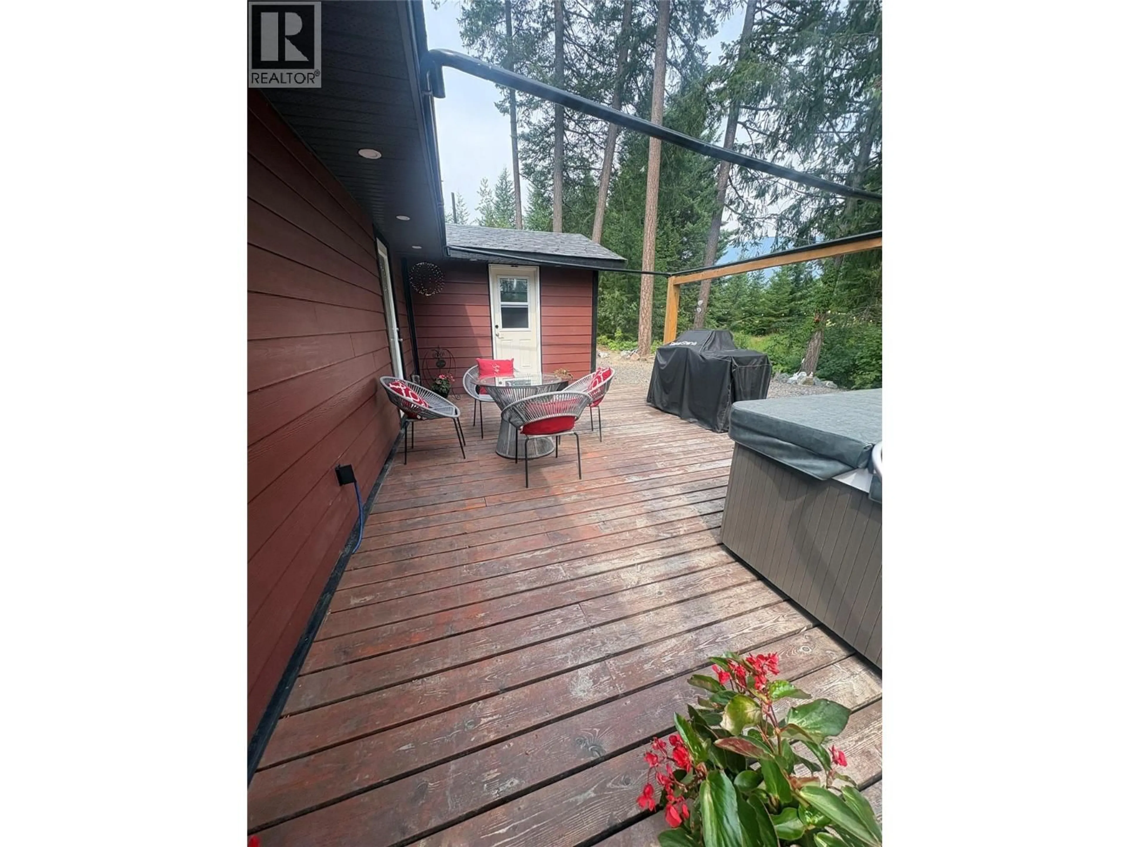 Patio, unknown for 5195 TALLINGTON DRIVE, Celista British Columbia V0E1M6