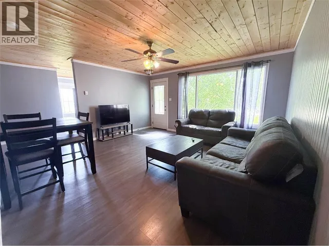 5024 49 AVENUE NORTHWEST, Chetwynd 3