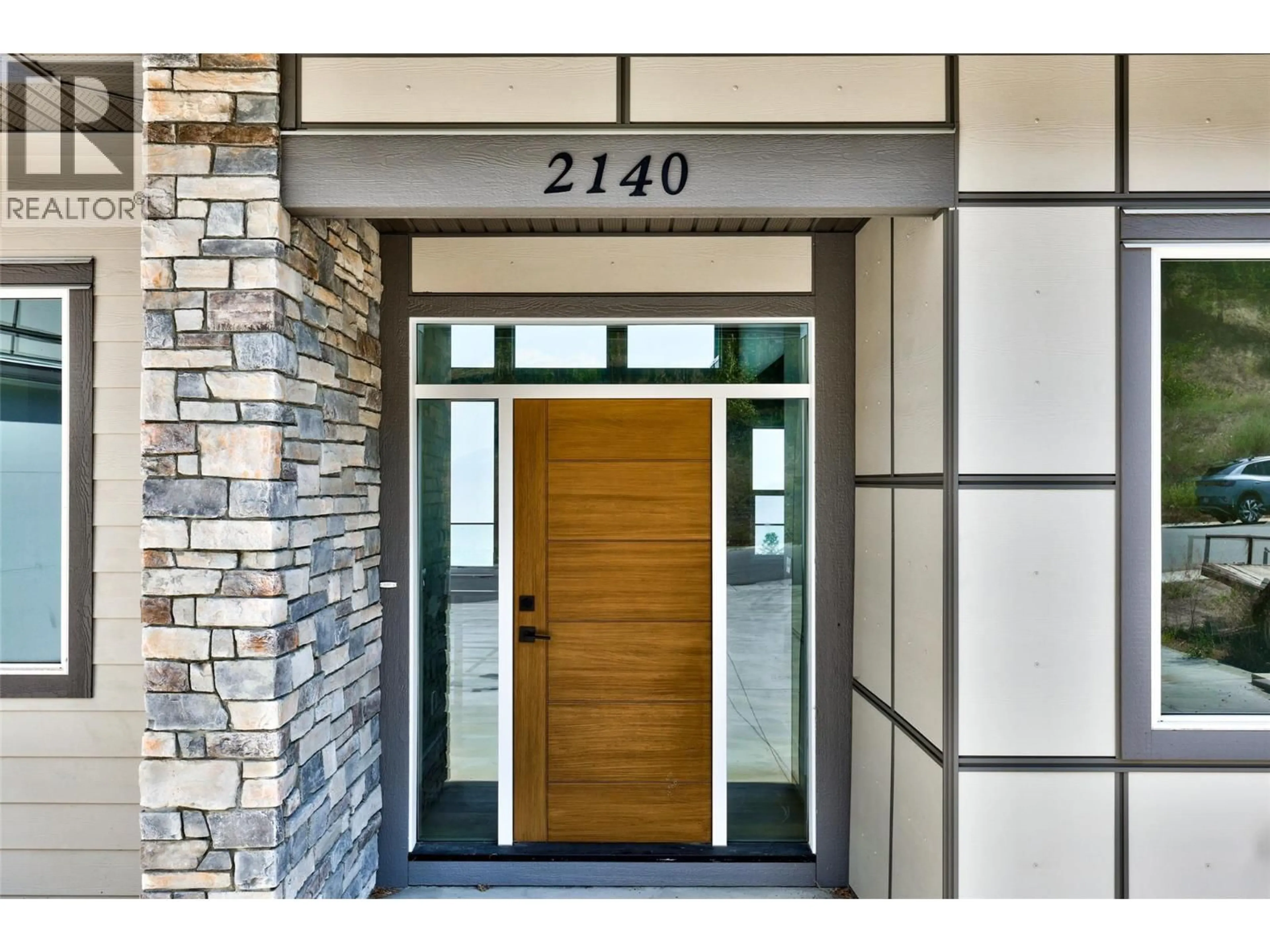 Indoor entryway for 2140 LINFIELD DRIVE, Kamloops British Columbia V1S0G3
