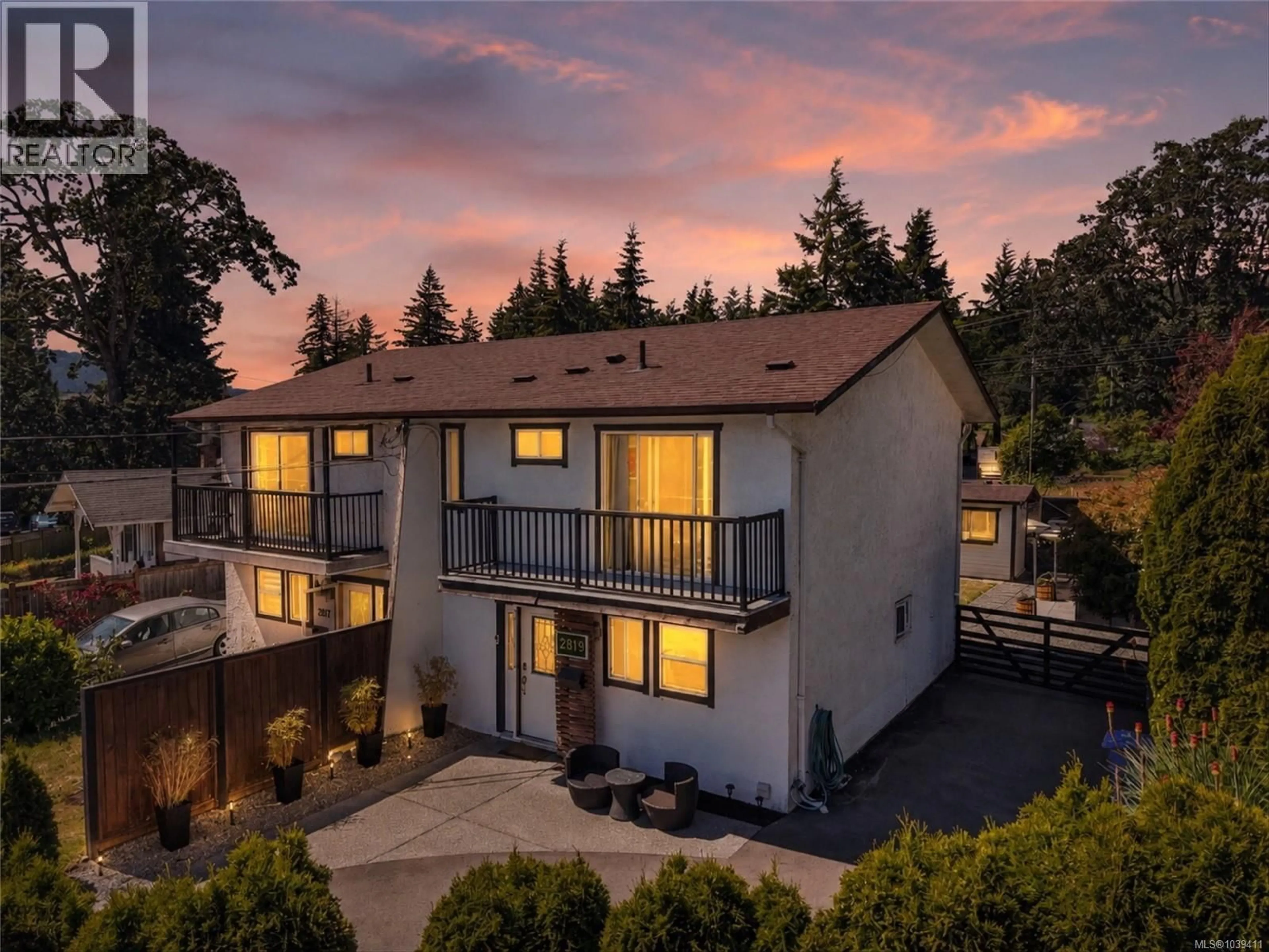 A pic from outside/outdoor area/front of a property/back of a property/a pic from drone, mountain view for 2819 POWERS LANE, Langford British Columbia V9B4Y3