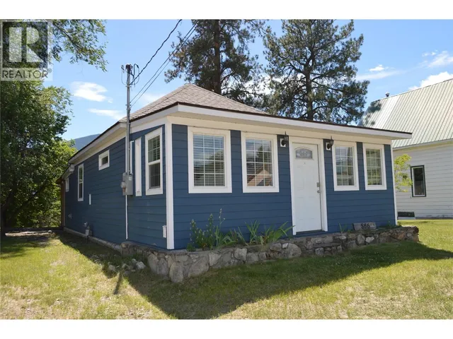 566 72ND AVENUE, Grand Forks 2