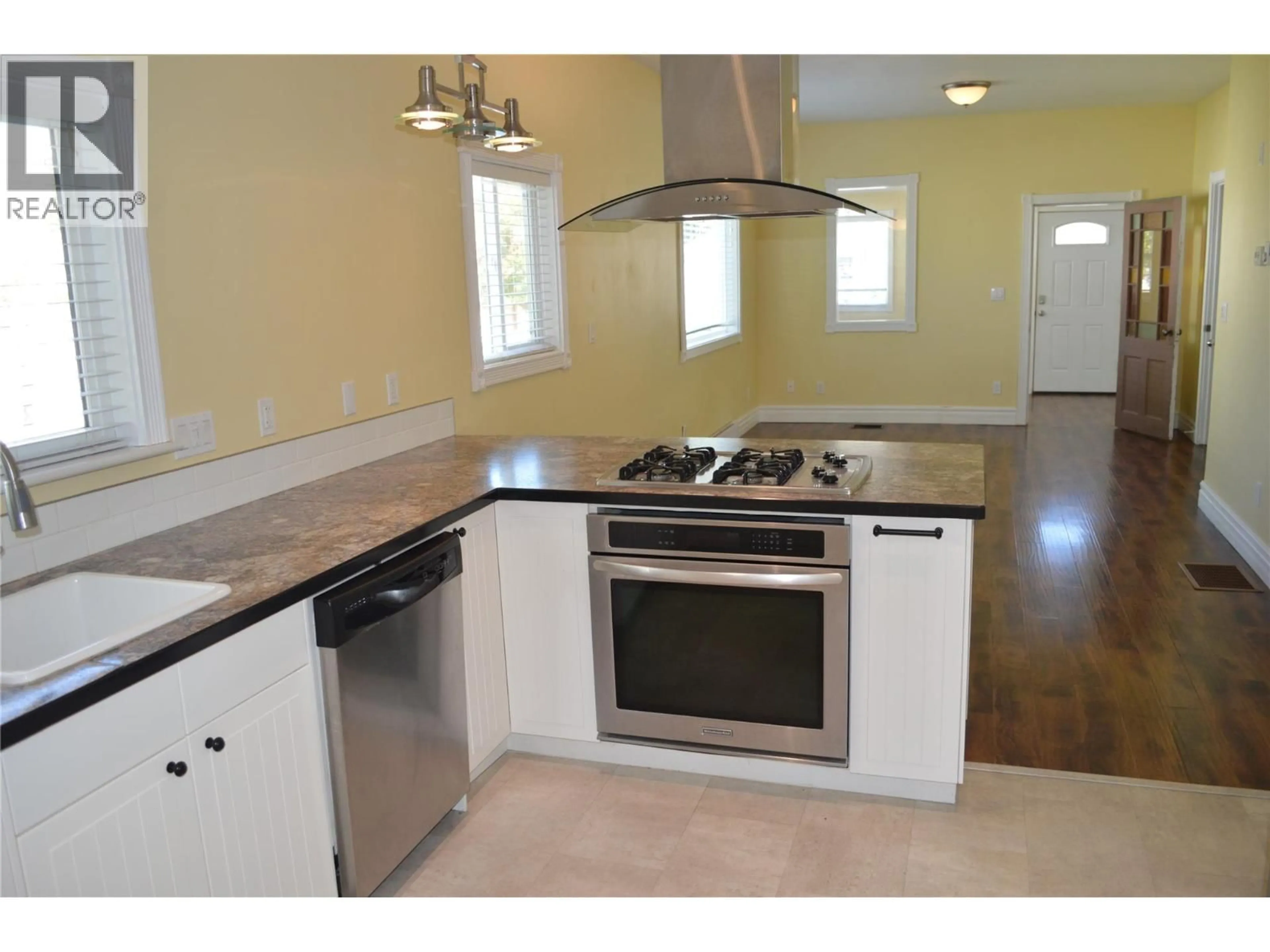 Open concept kitchen, unknown for 566 72ND AVENUE, Grand Forks British Columbia V0H1H0