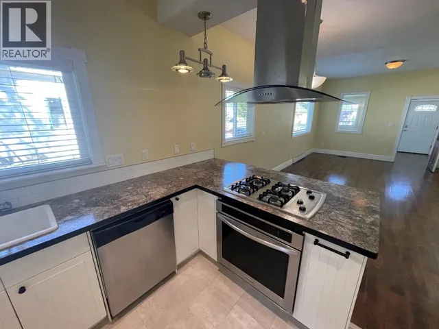 566 72ND AVENUE, Grand Forks 5