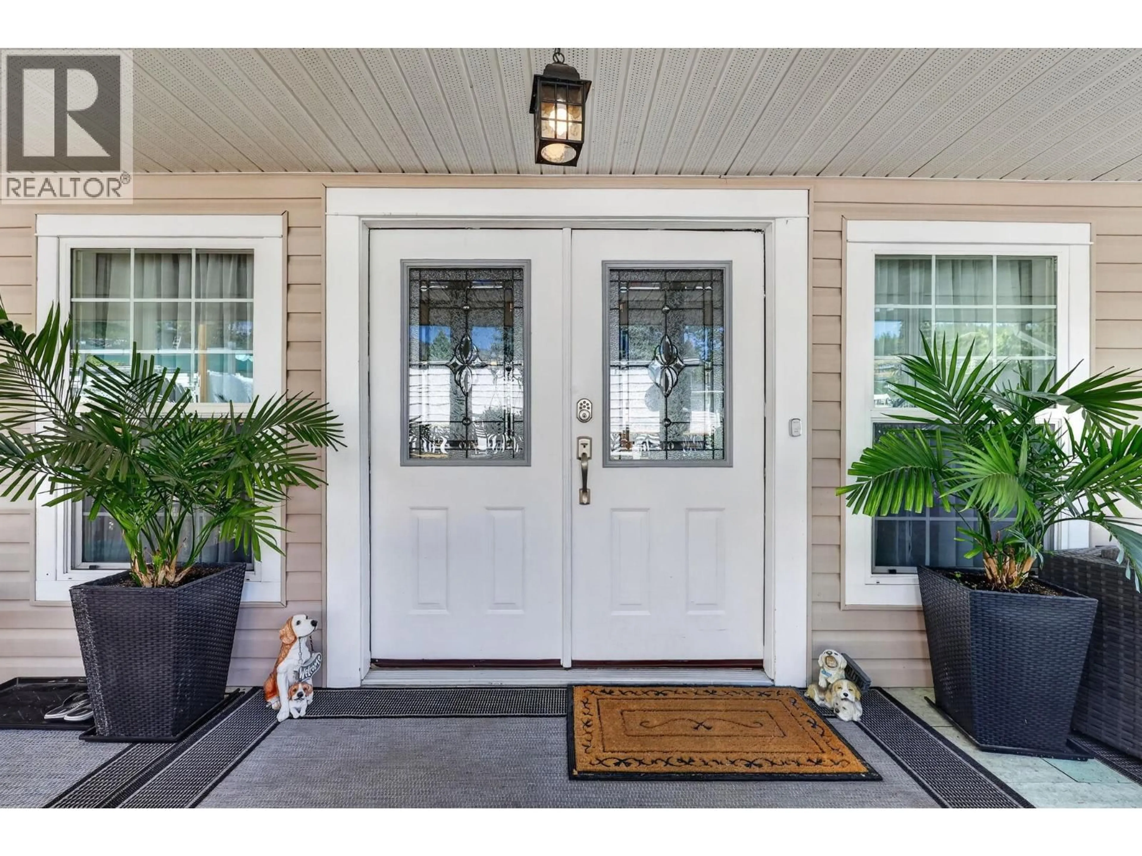 Indoor entryway for 104 - 1999 97 HIGHWAY SOUTH, West Kelowna British Columbia V1Z1B2