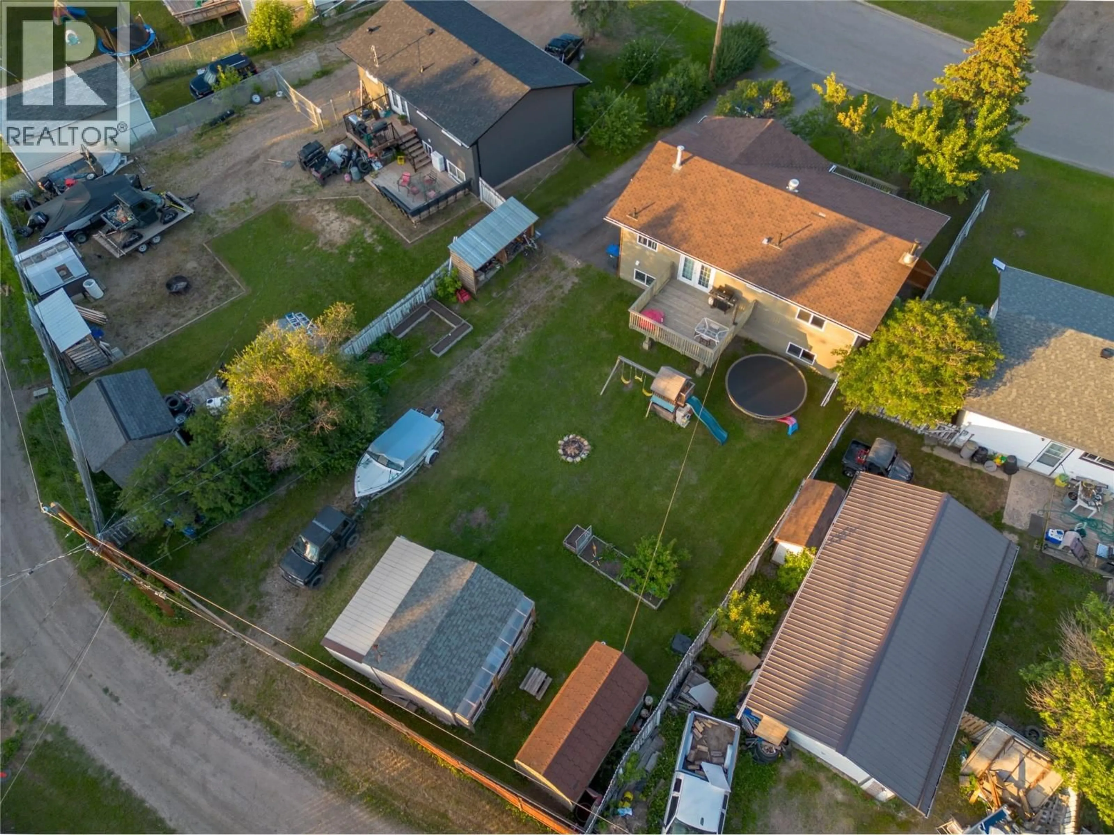A pic from outside/outdoor area/front of a property/back of a property/a pic from drone, street for 9201 6 STREET, Dawson Creek British Columbia V1G3L5