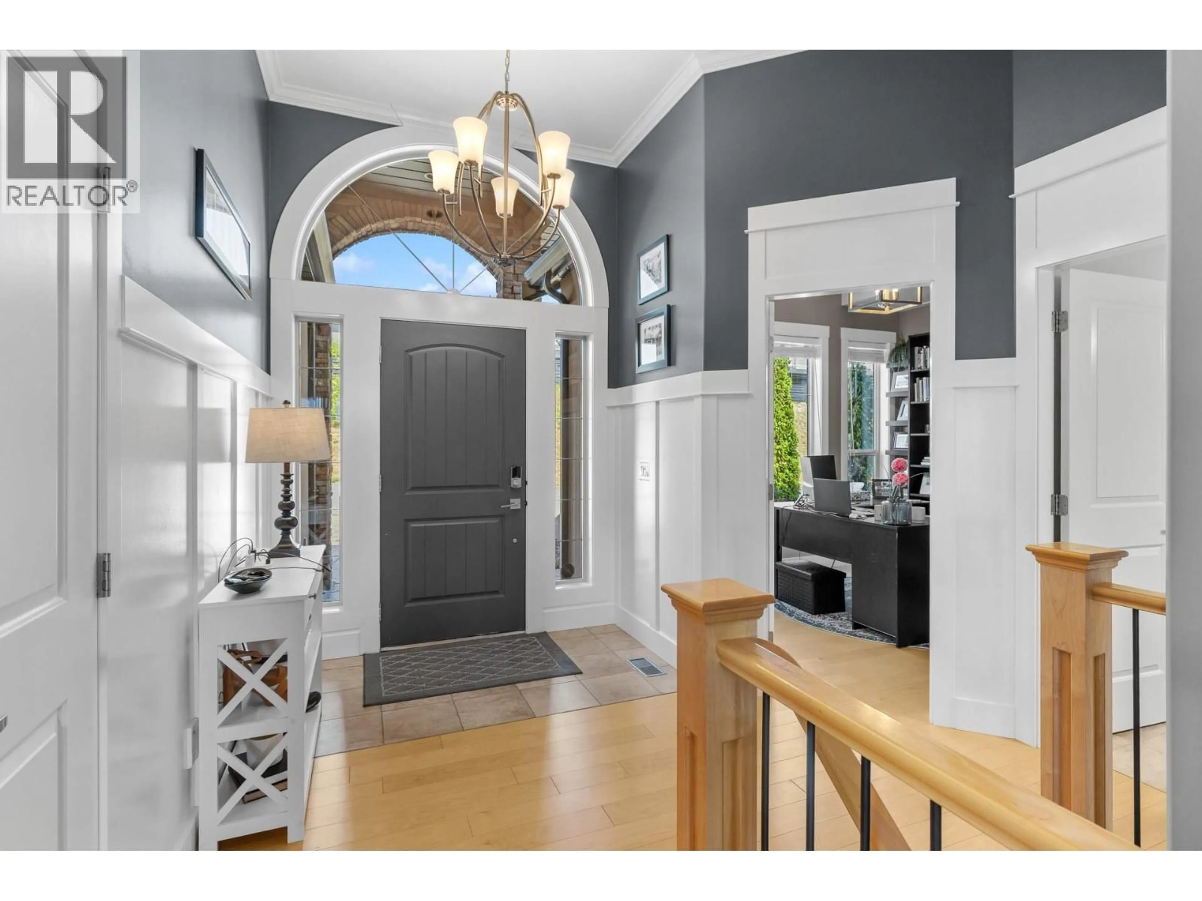Indoor entryway for 12686 CLIFFSHORE DRIVE, Lake Country British Columbia V4V2P6